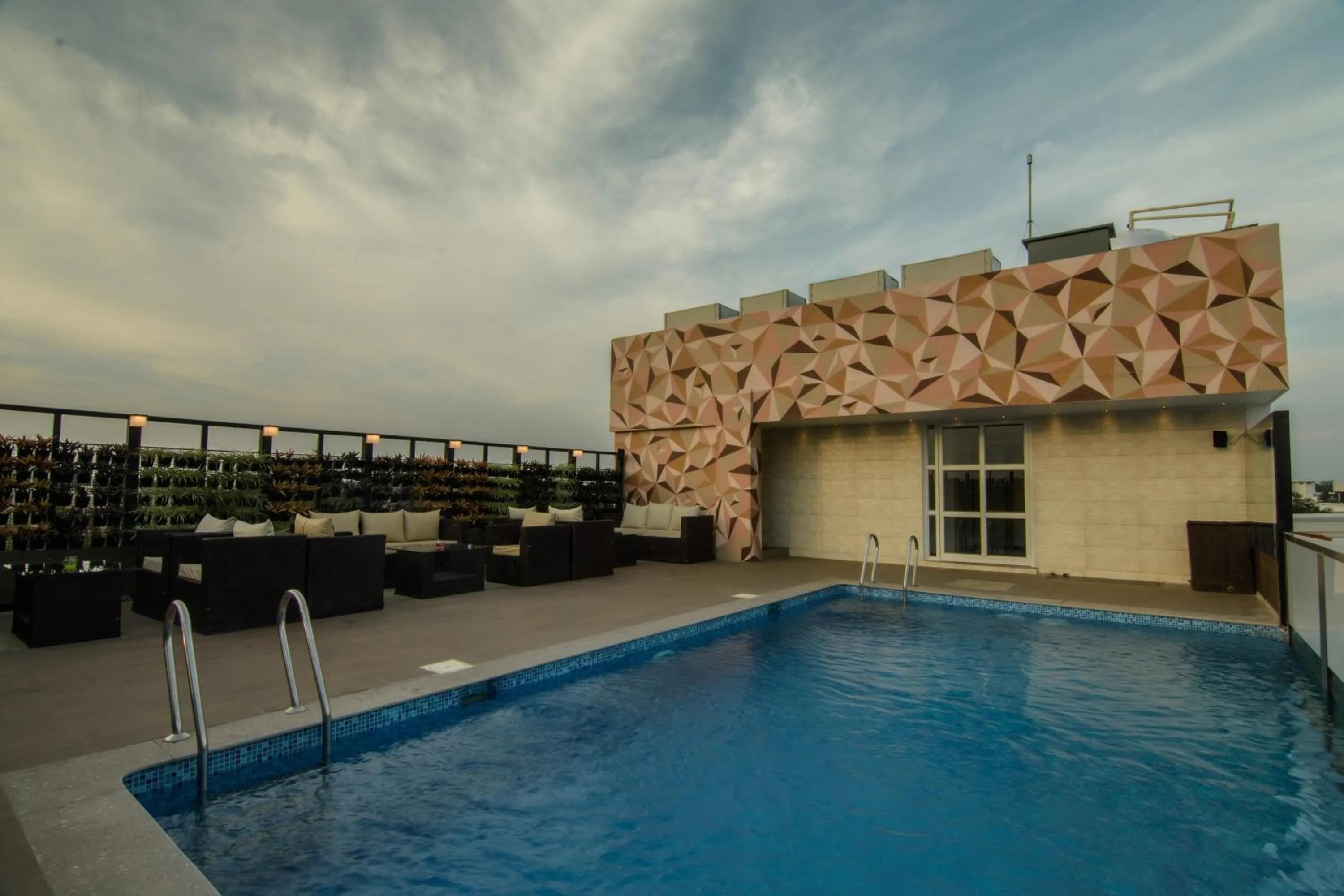 Swimming pool in Roopa Elite