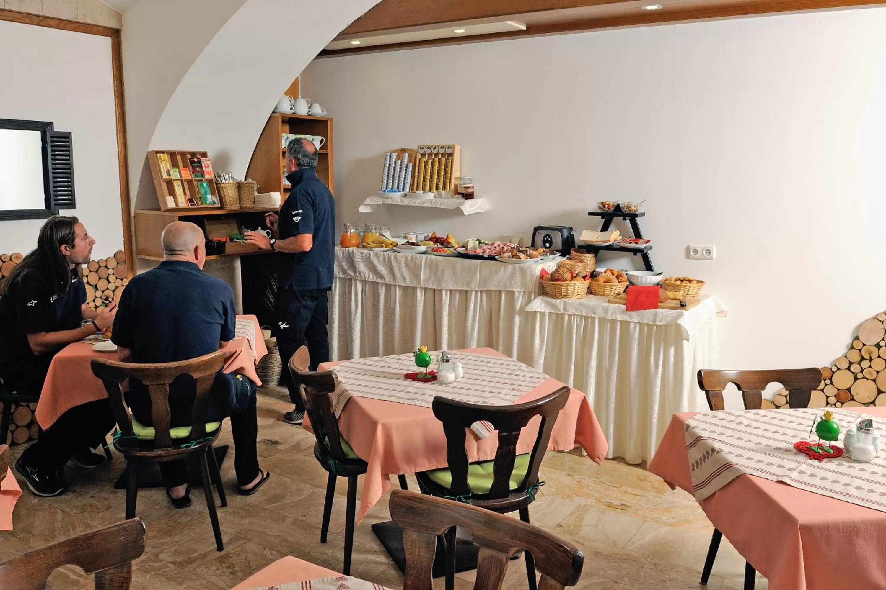 Restaurant/places to eat in Gasthof Moser