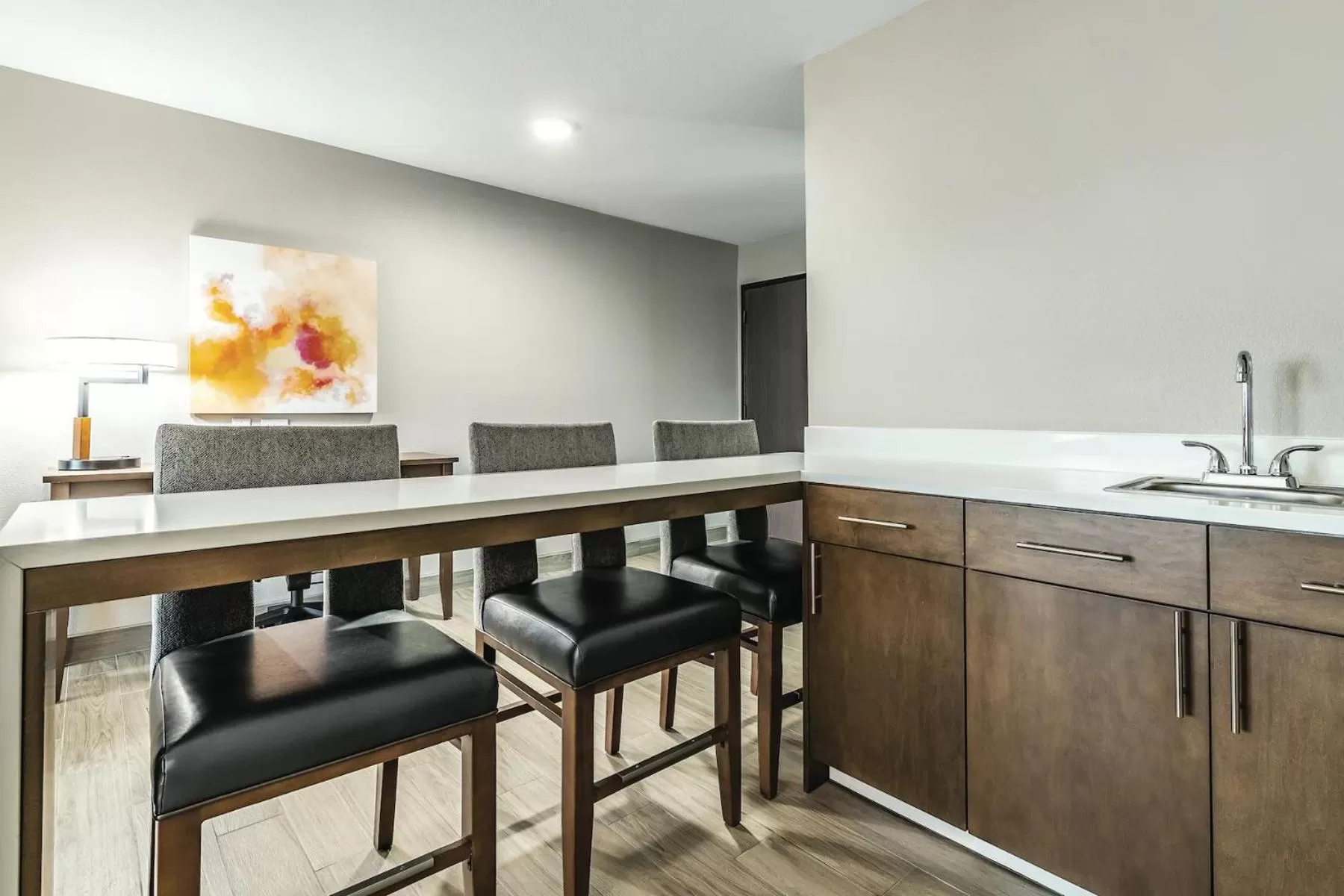 Kitchen or kitchenette in La Quinta by Wyndham Seattle Federal Way