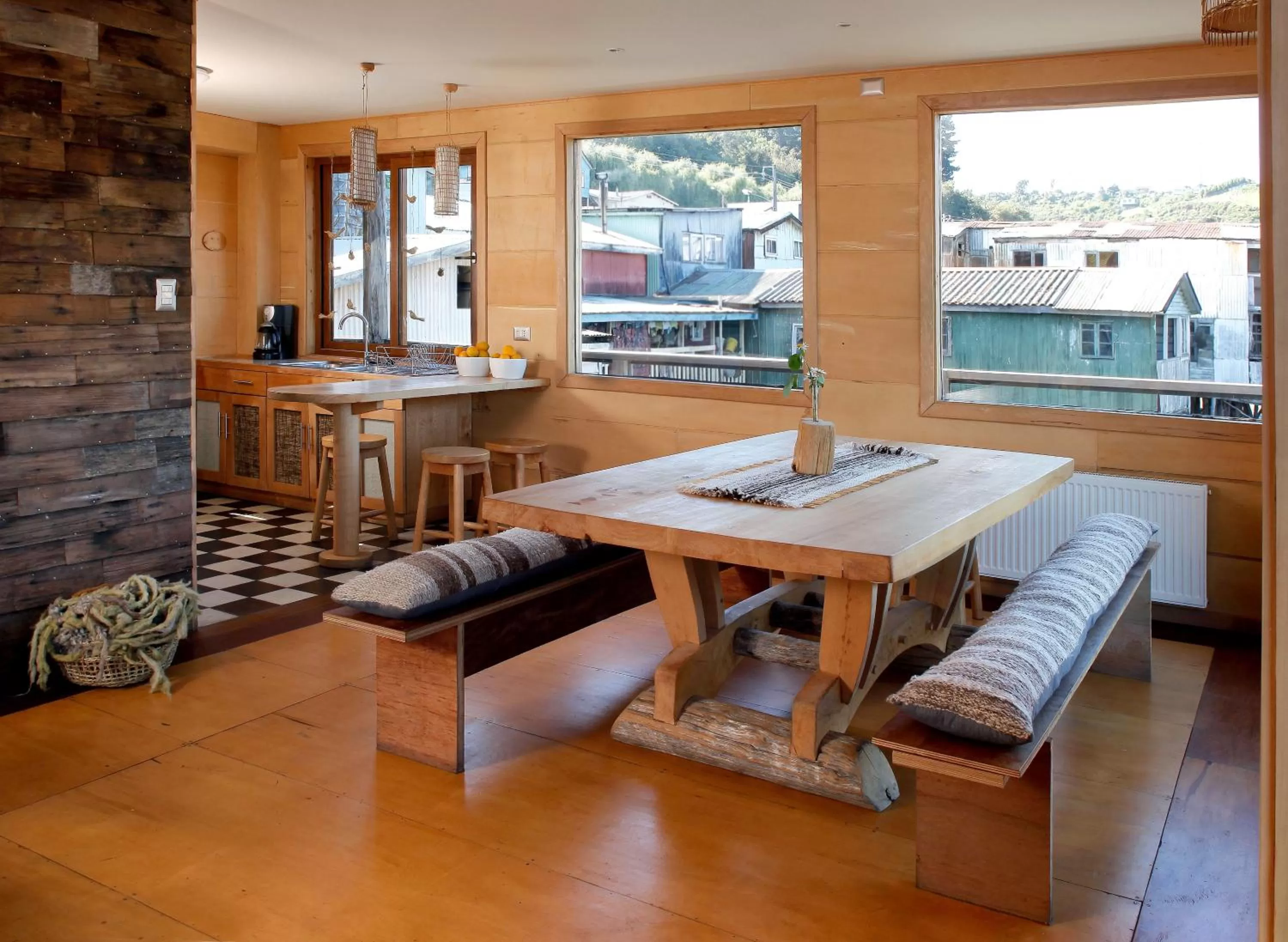 Communal lounge/ TV room, Restaurant/Places to Eat in Palafito 1326 Hotel Boutique Chiloé