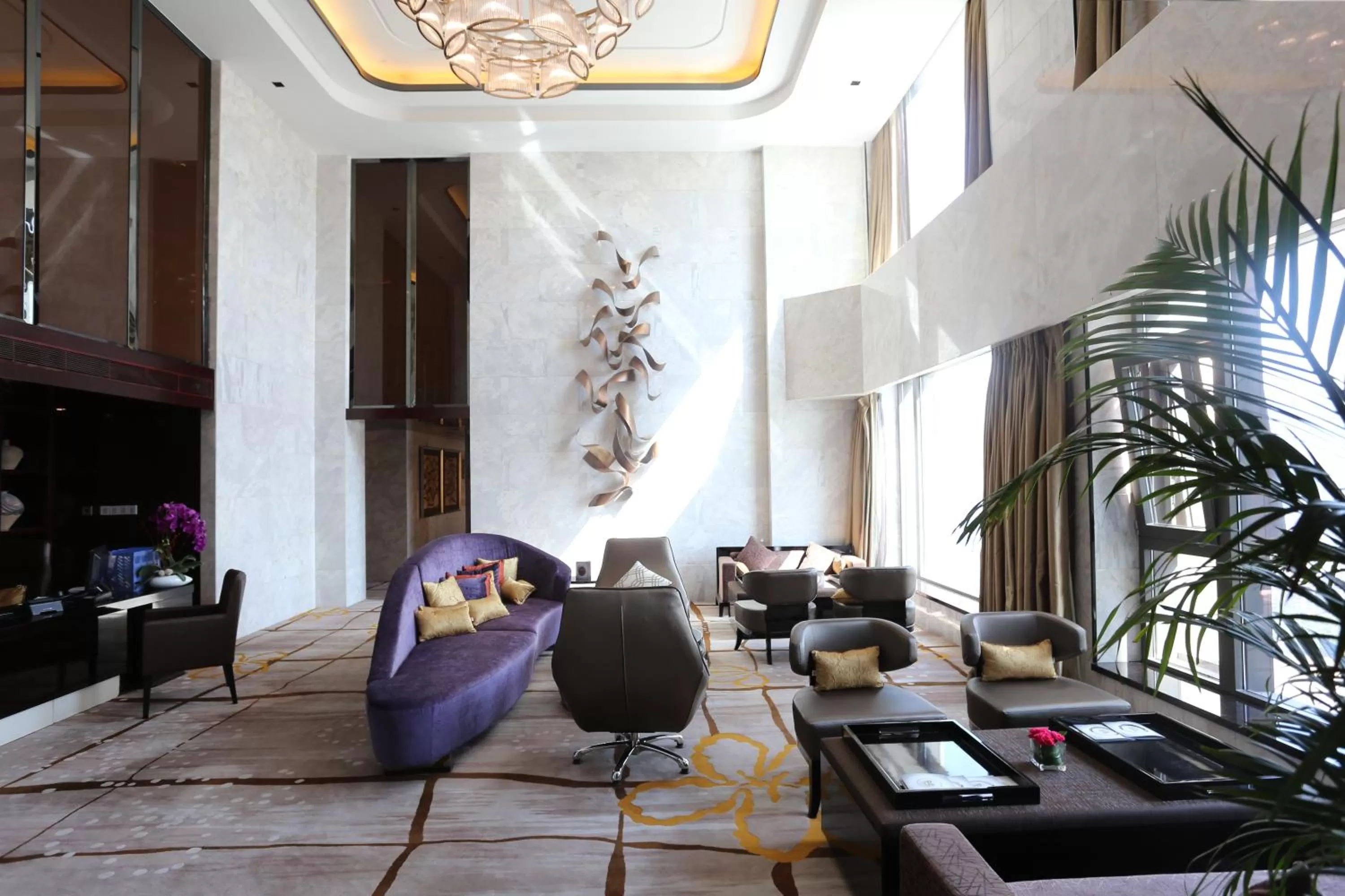 Restaurant/places to eat in Crowne Plaza Hotel Lanzhou by IHG