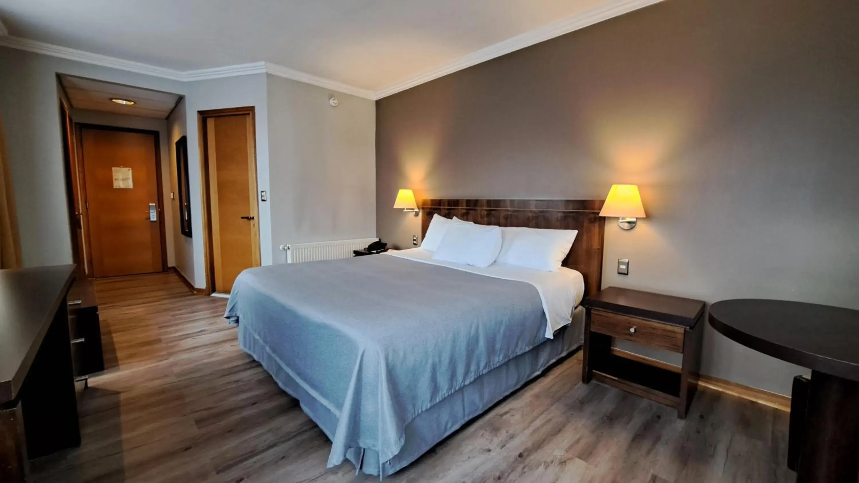 Bedroom, Bed in Hotel Diego de Almagro Coyhaique