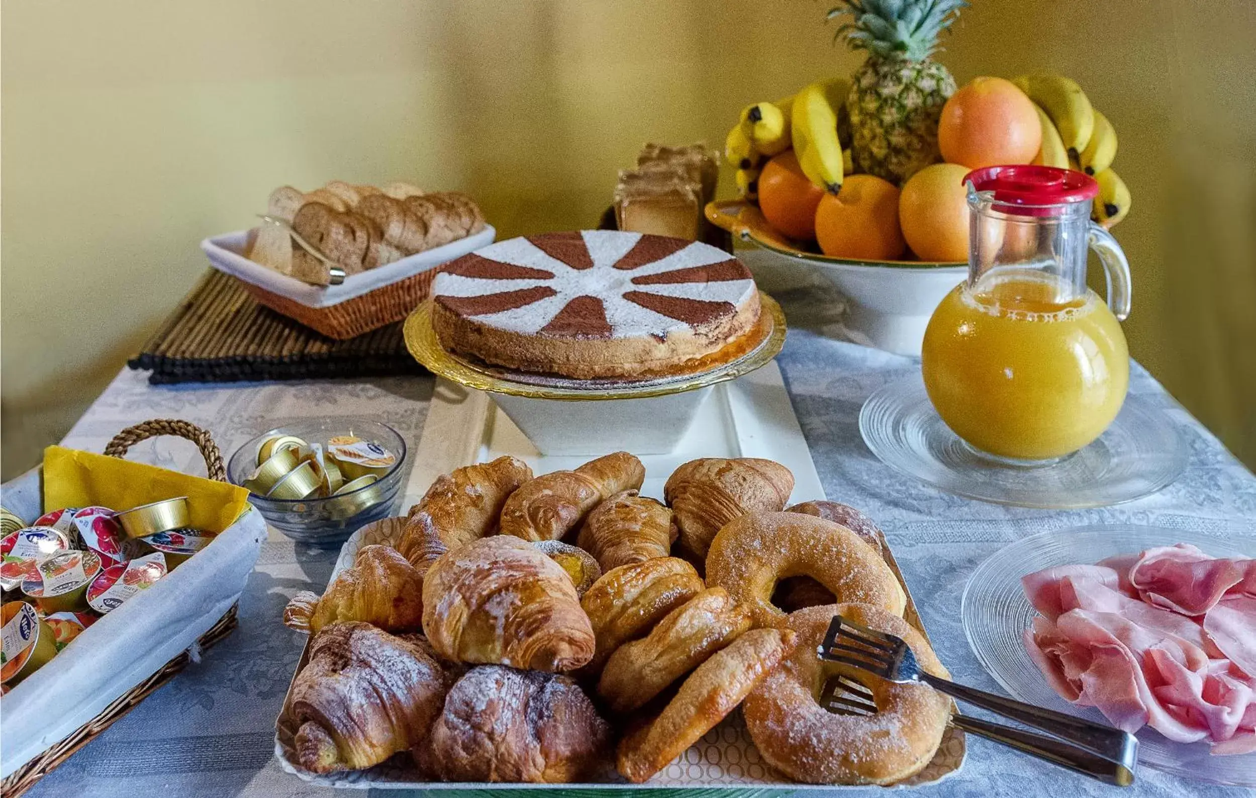 Buffet breakfast, Breakfast in Pisa Holidays