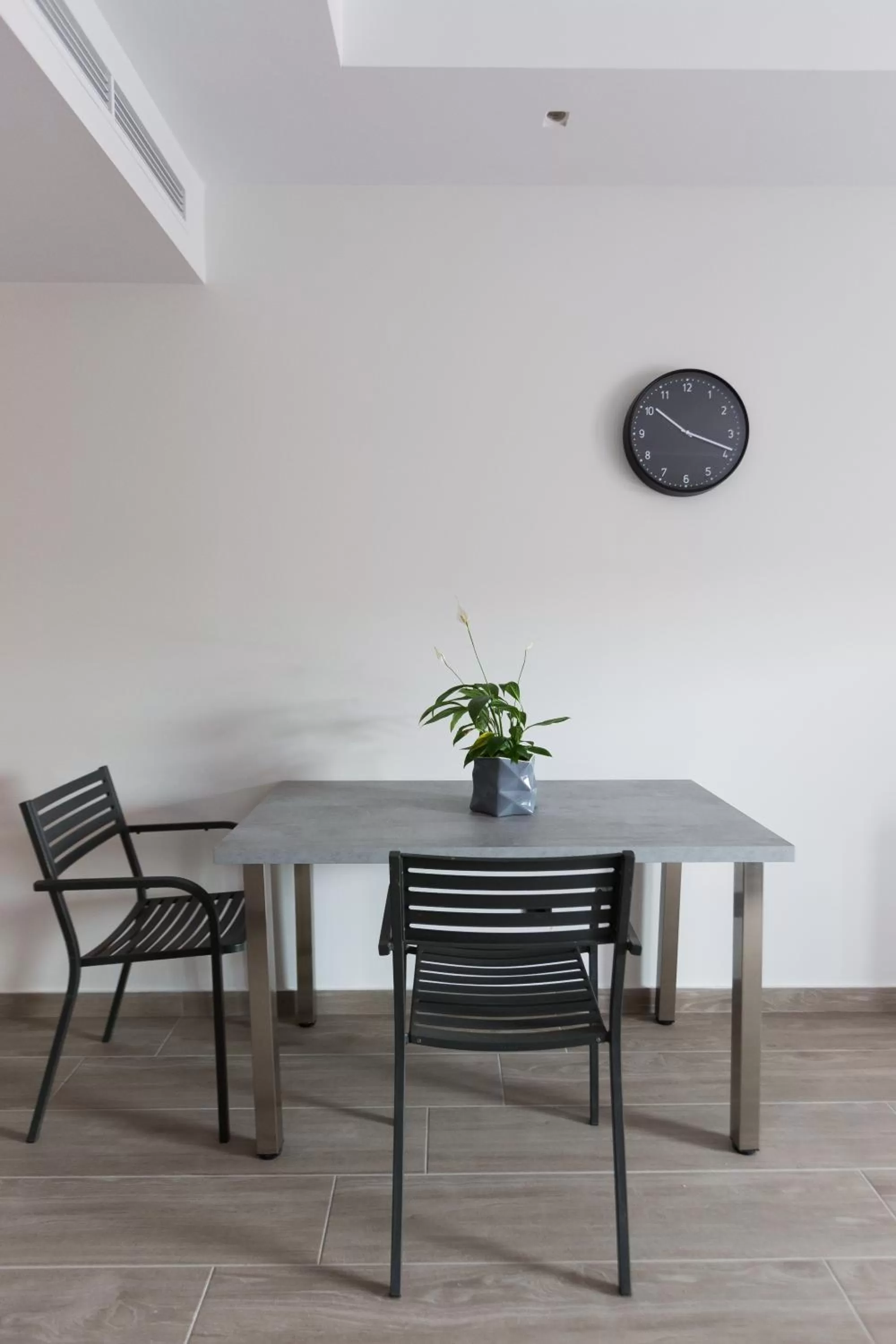 Dining area in 12 Reasons Why Metaxourgeio