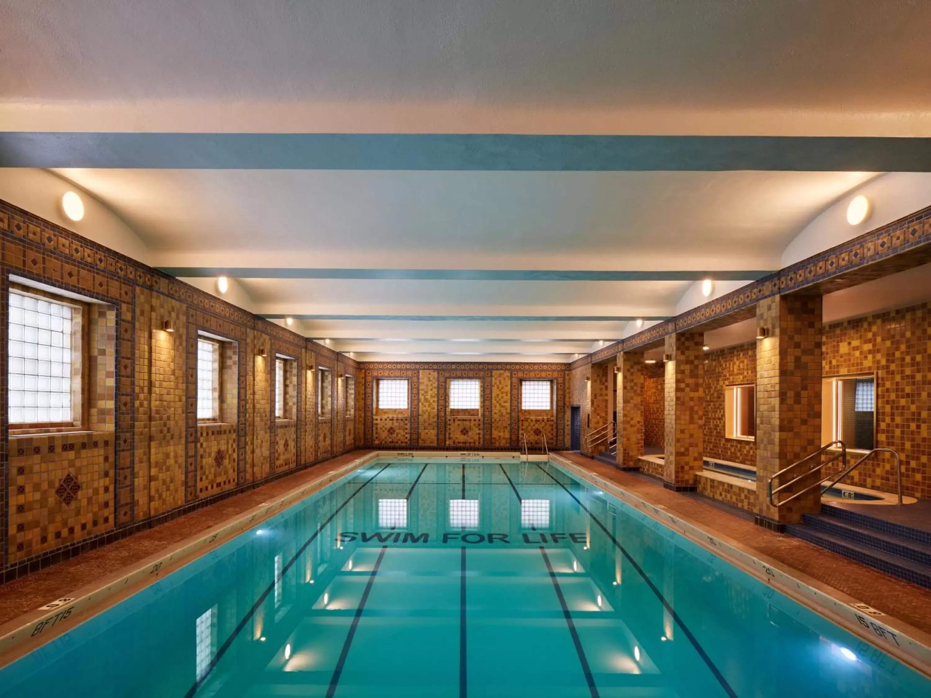 Spa and wellness centre/facilities, Swimming Pool in 21c Museum Hotel St Louis