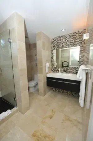 Bathroom in Watermark Luxury Oceanfront Residences