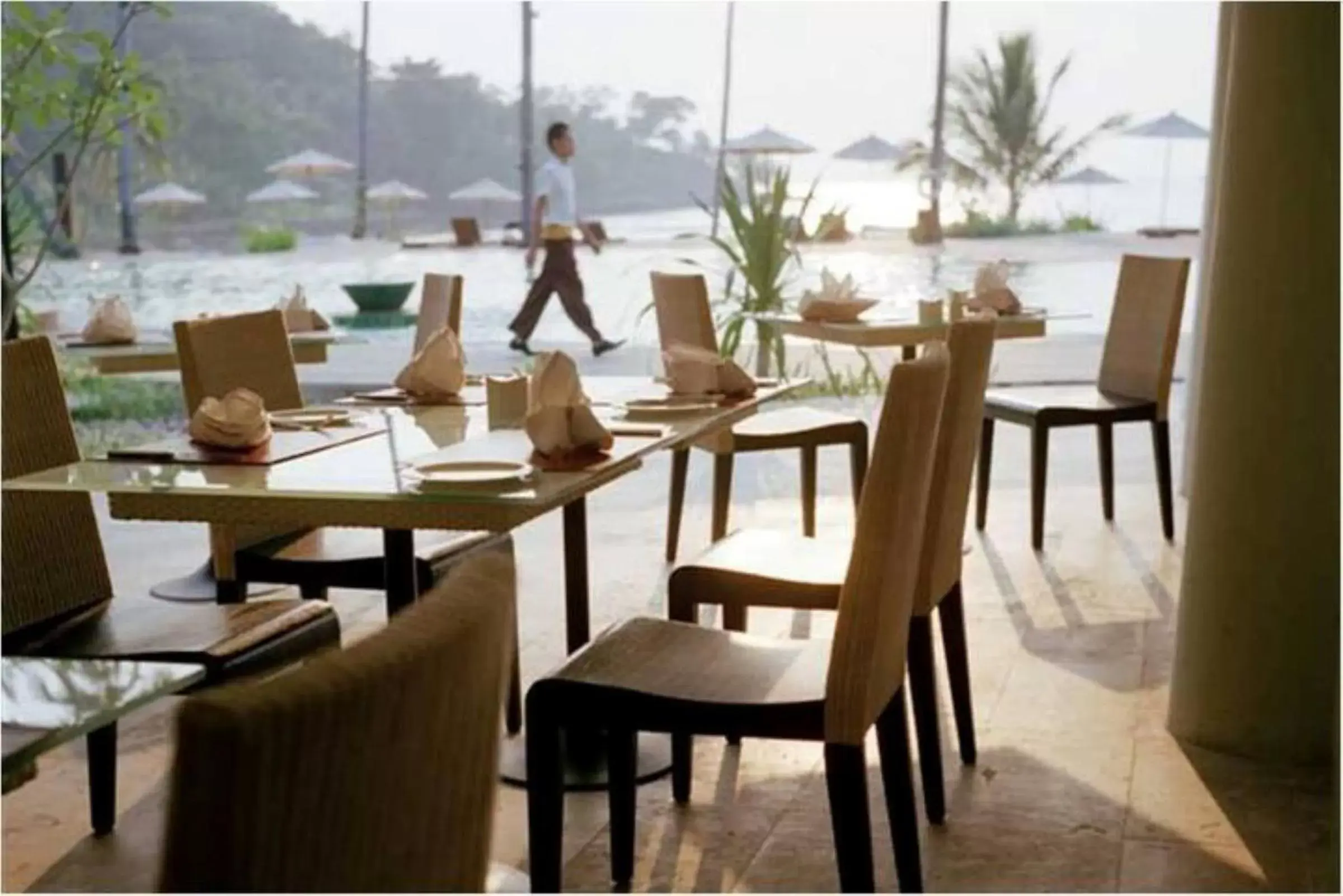 Restaurant/Places to Eat in Mercure Koh Chang Hideaway