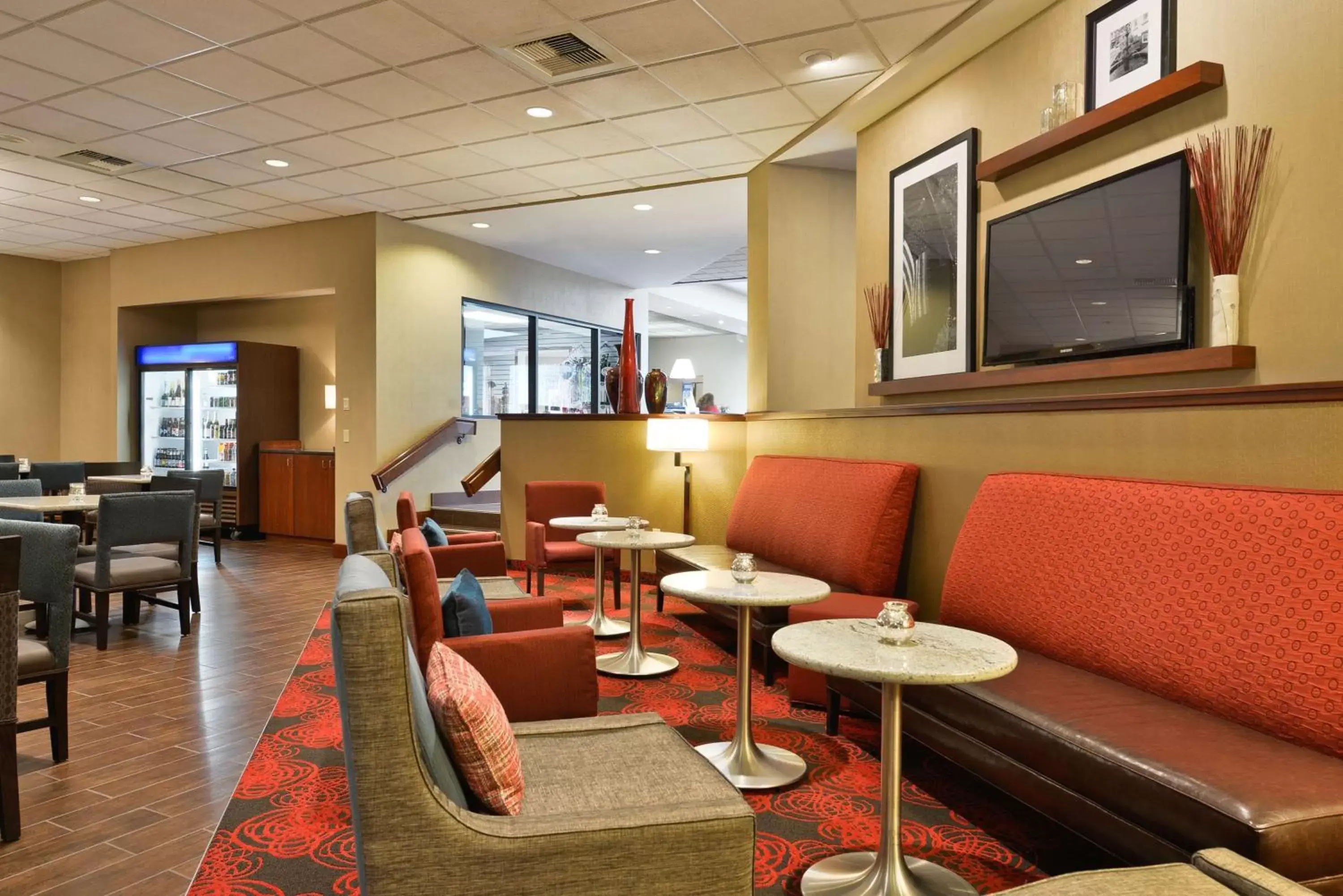 Restaurant/places to eat, Lounge/Bar in Hampton Inn By Hilton Spokane