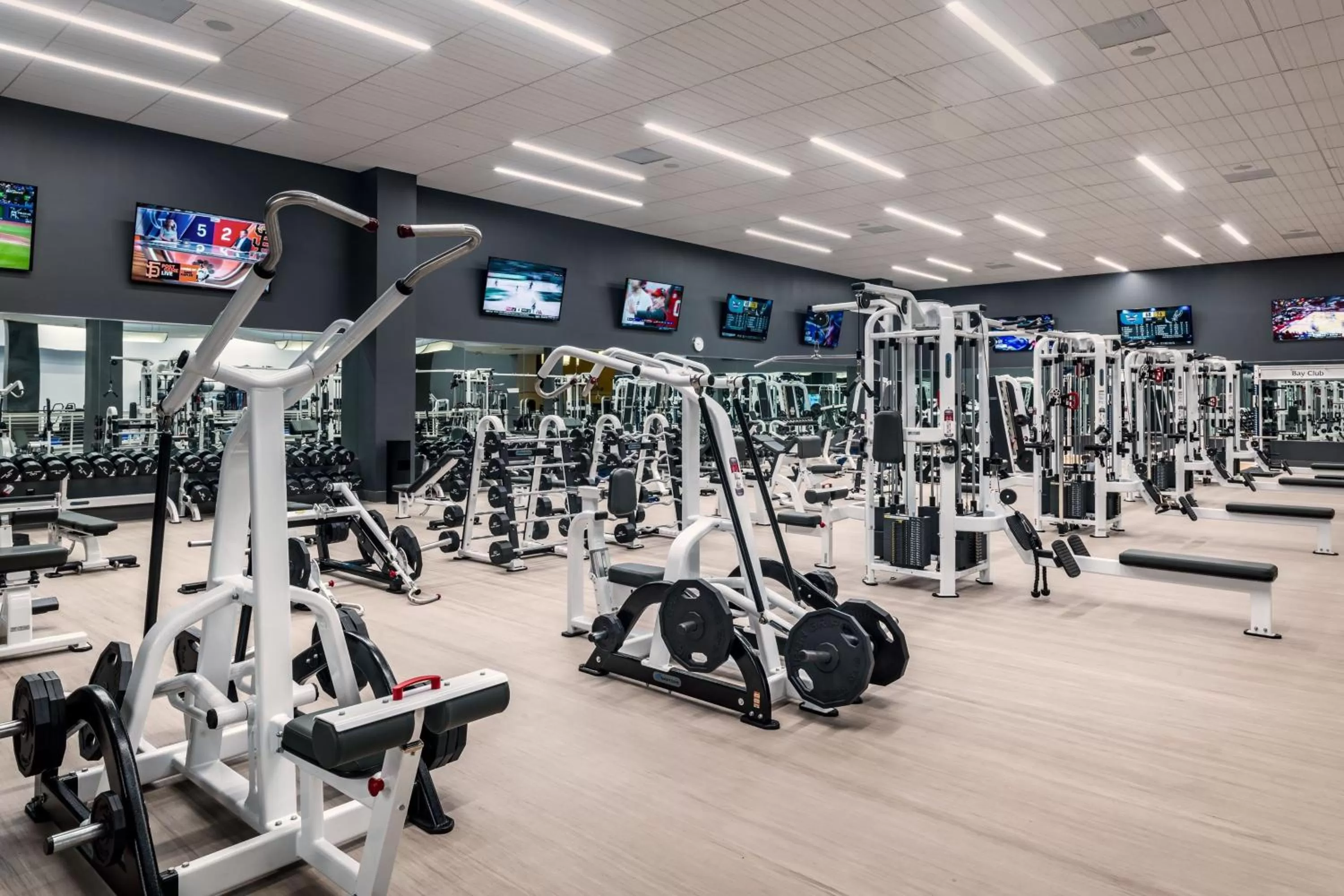 Fitness centre/facilities in Renaissance Walnut Creek Hotel