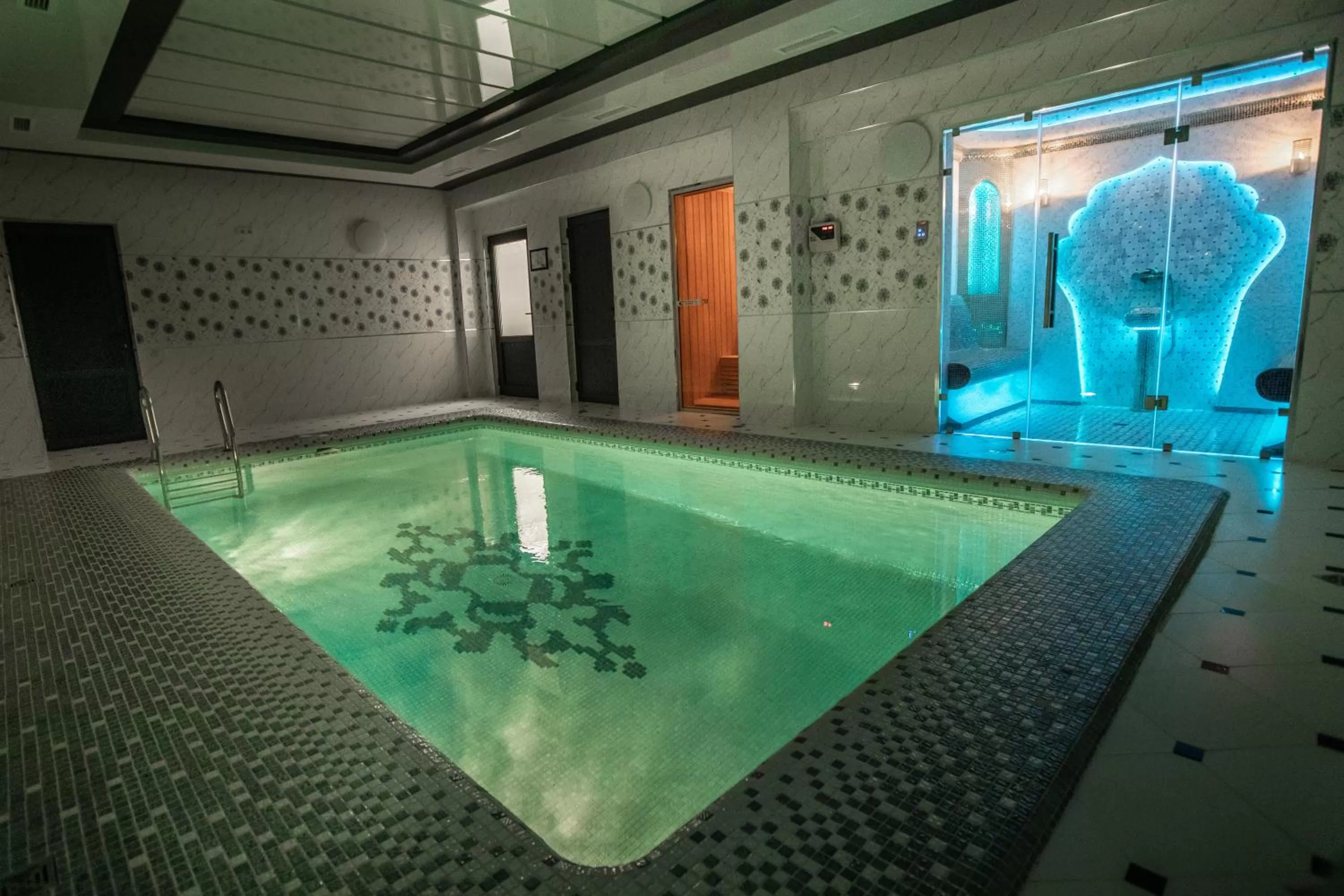 Sauna in Manifa Hotel