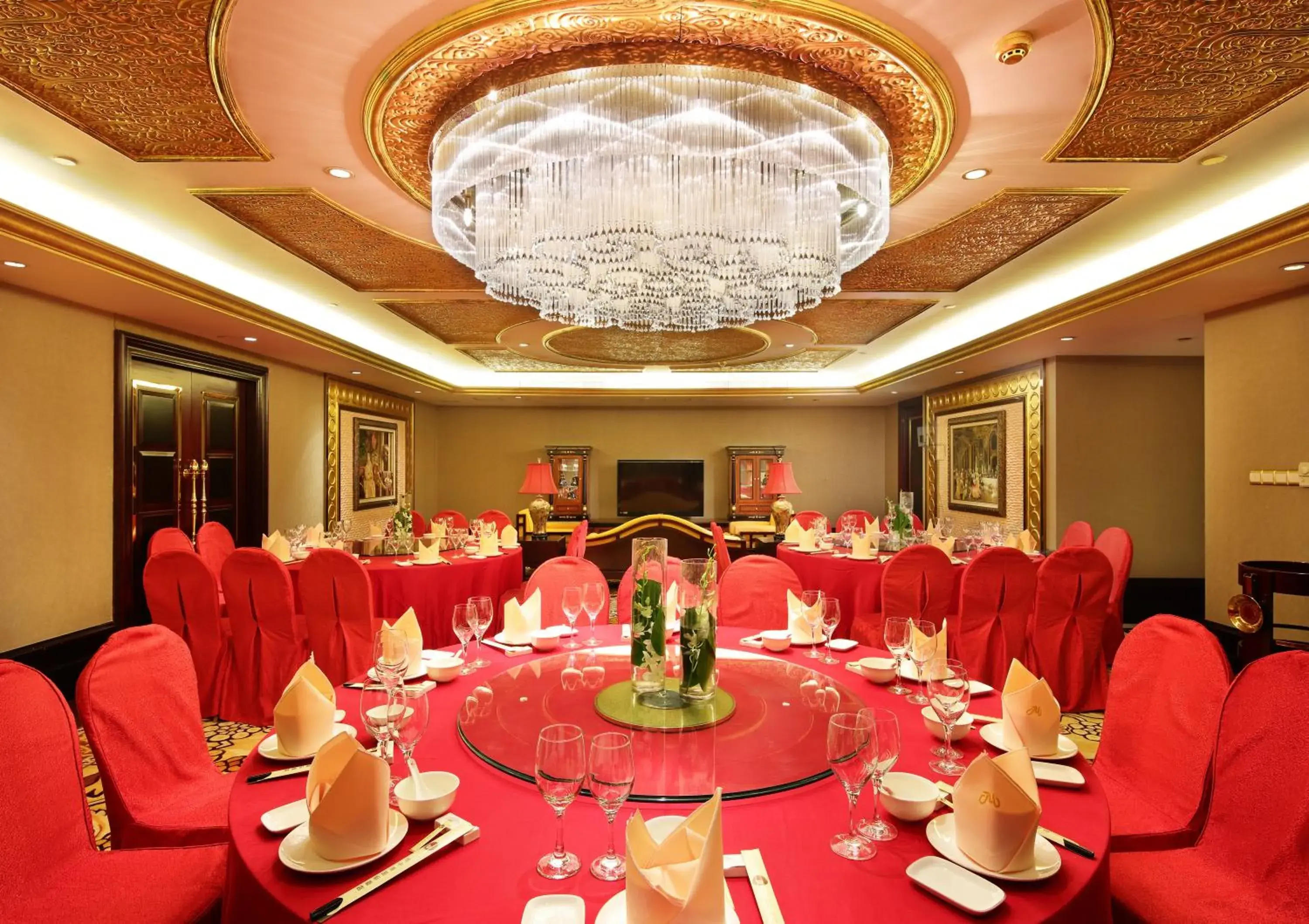 Restaurant/places to eat, Banquet Facilities in Royal Mediterranean Hotel
