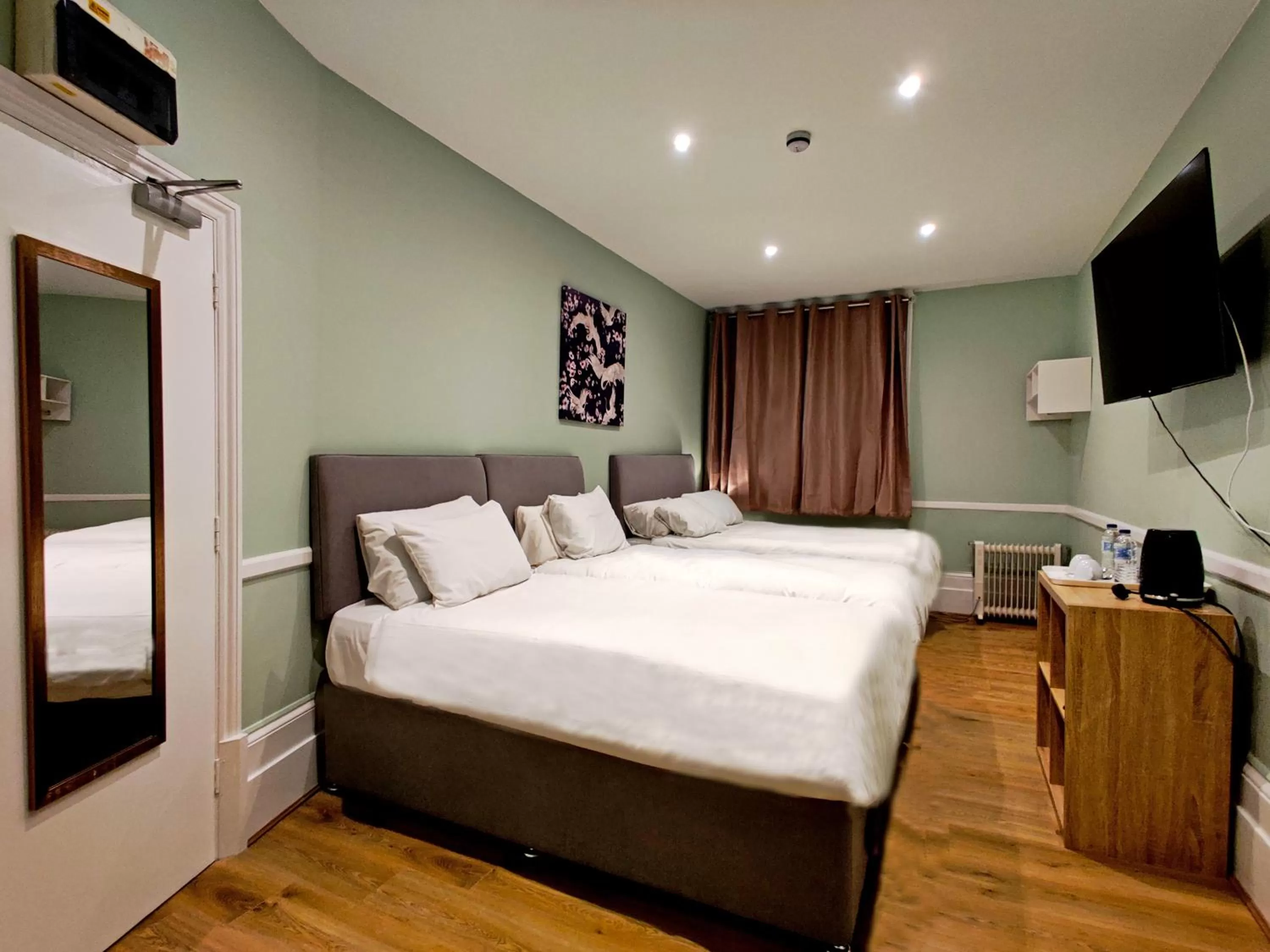 Bed in The Swan Hotel