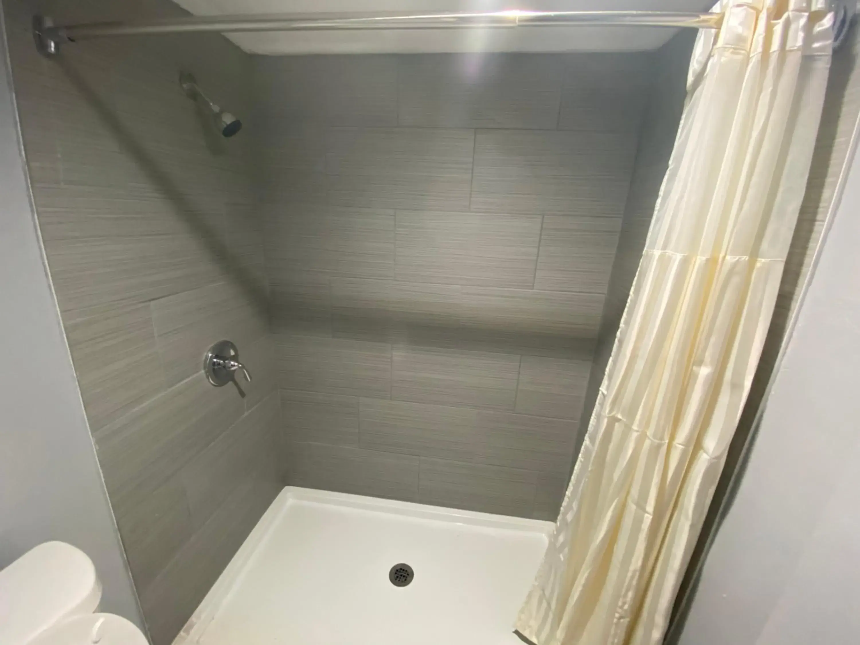 Bathroom in Americas Best Value Inn - Gainesville