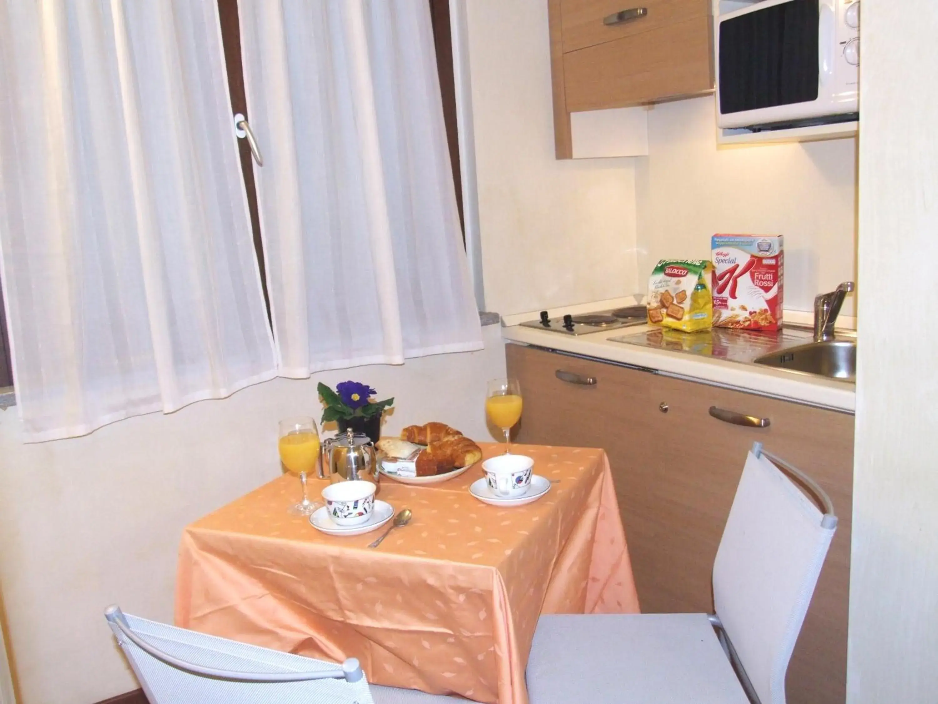 Kitchen or kitchenette in Hotel Ligure