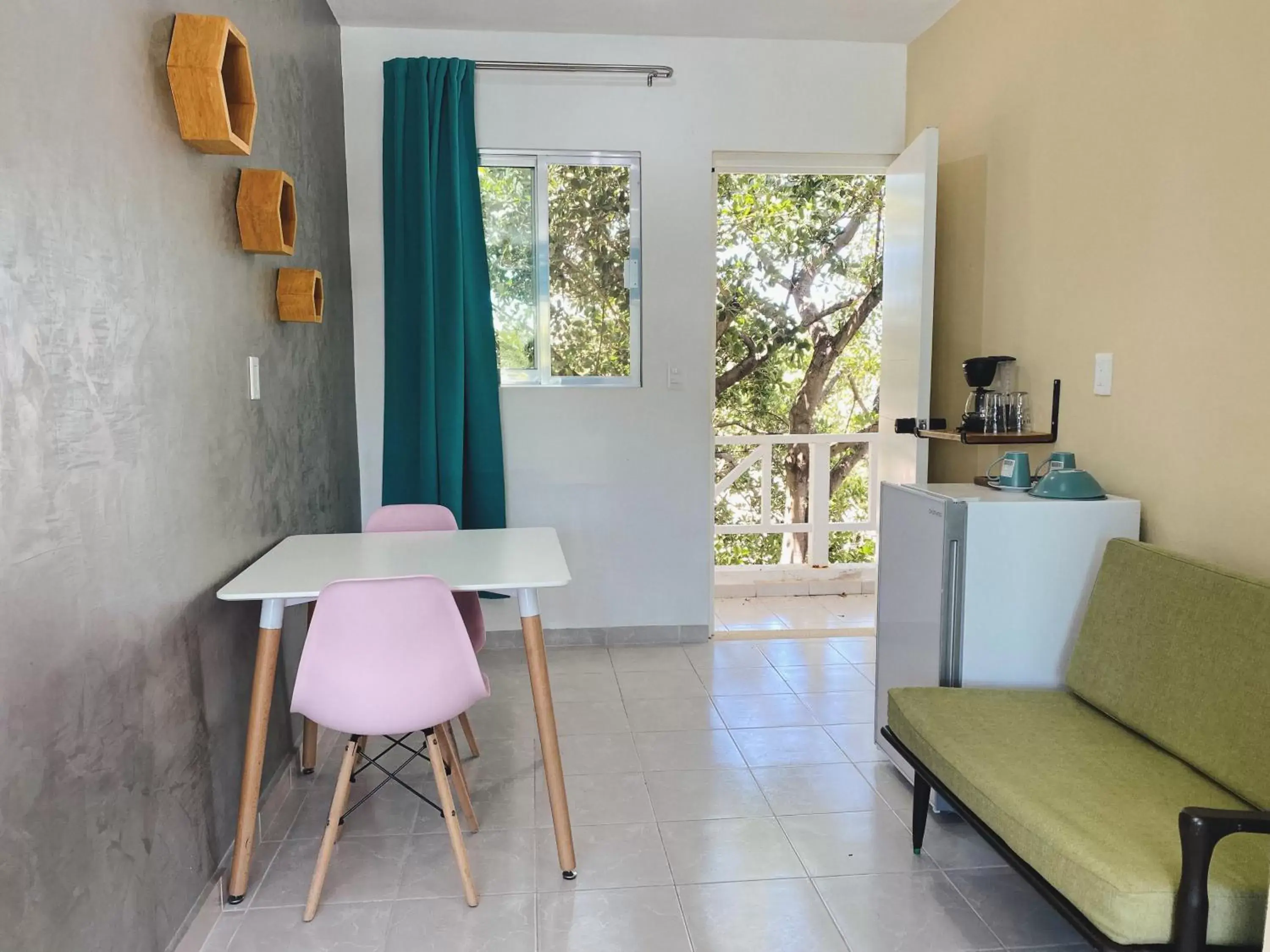 Living room, Dining Area in Antillas