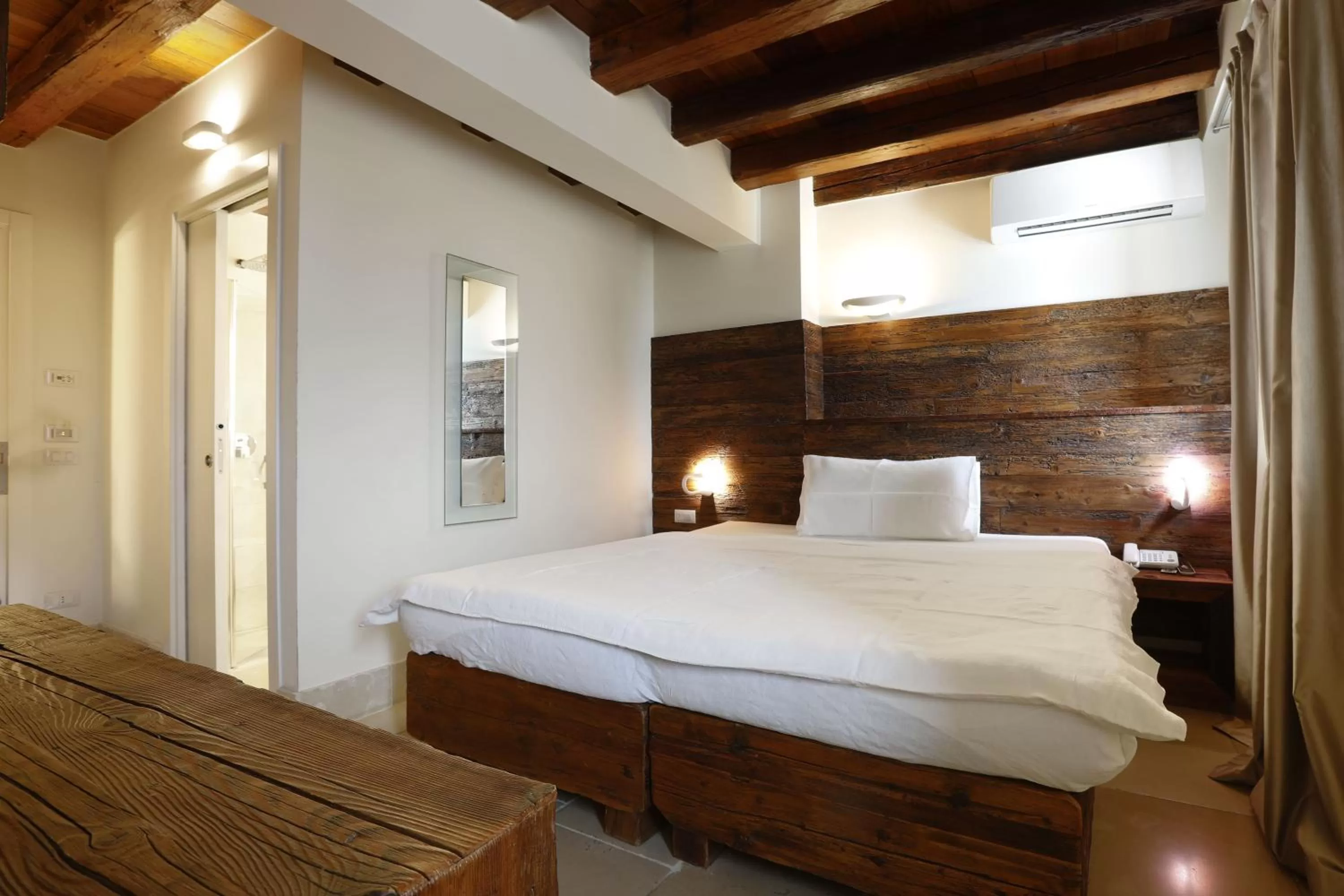 Bed in Hotel Antica Abbazia