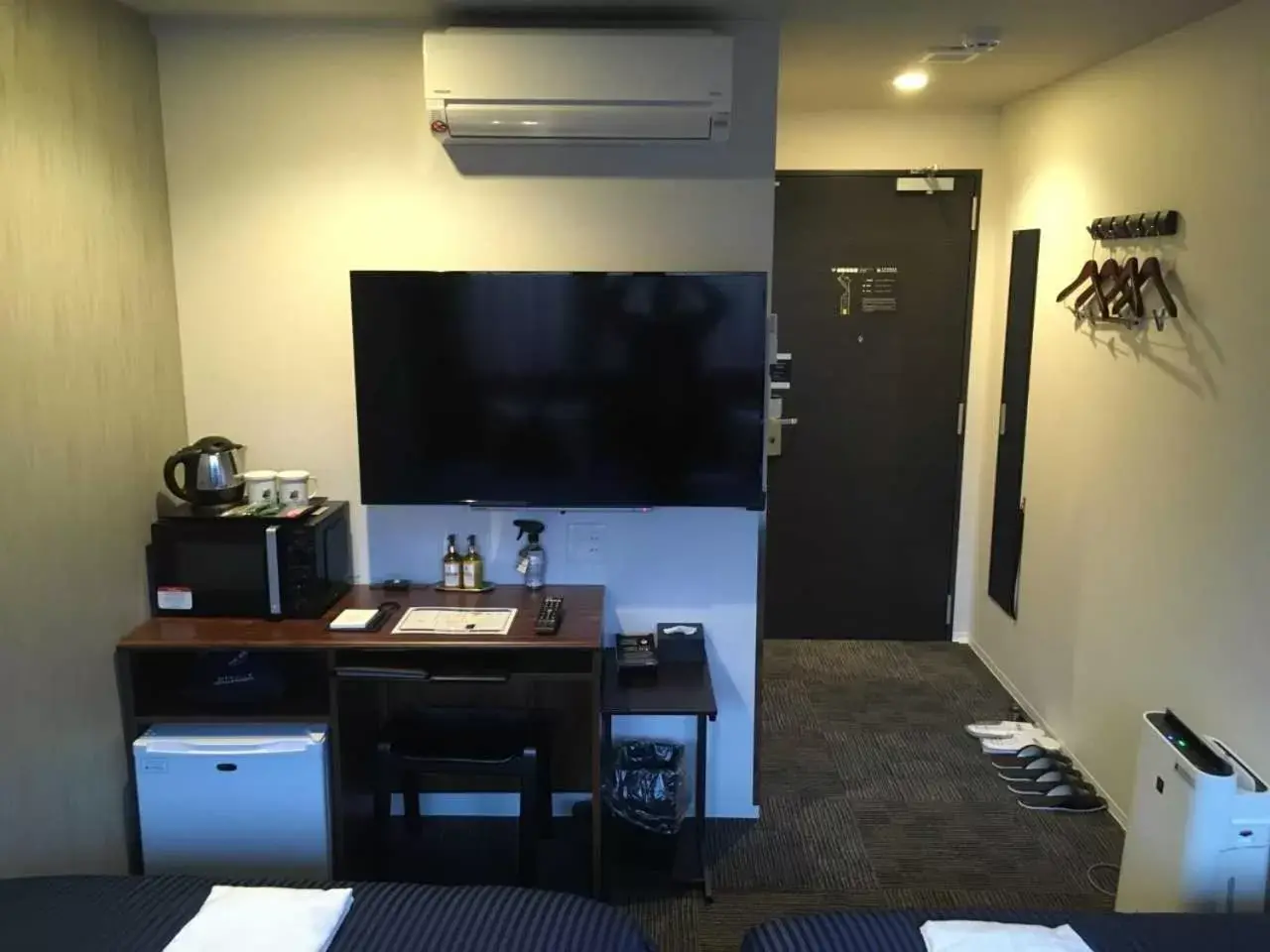 Photo of the whole room, TV/Entertainment Center in HOTEL LiVEMAX Kyoto Kamogawamae