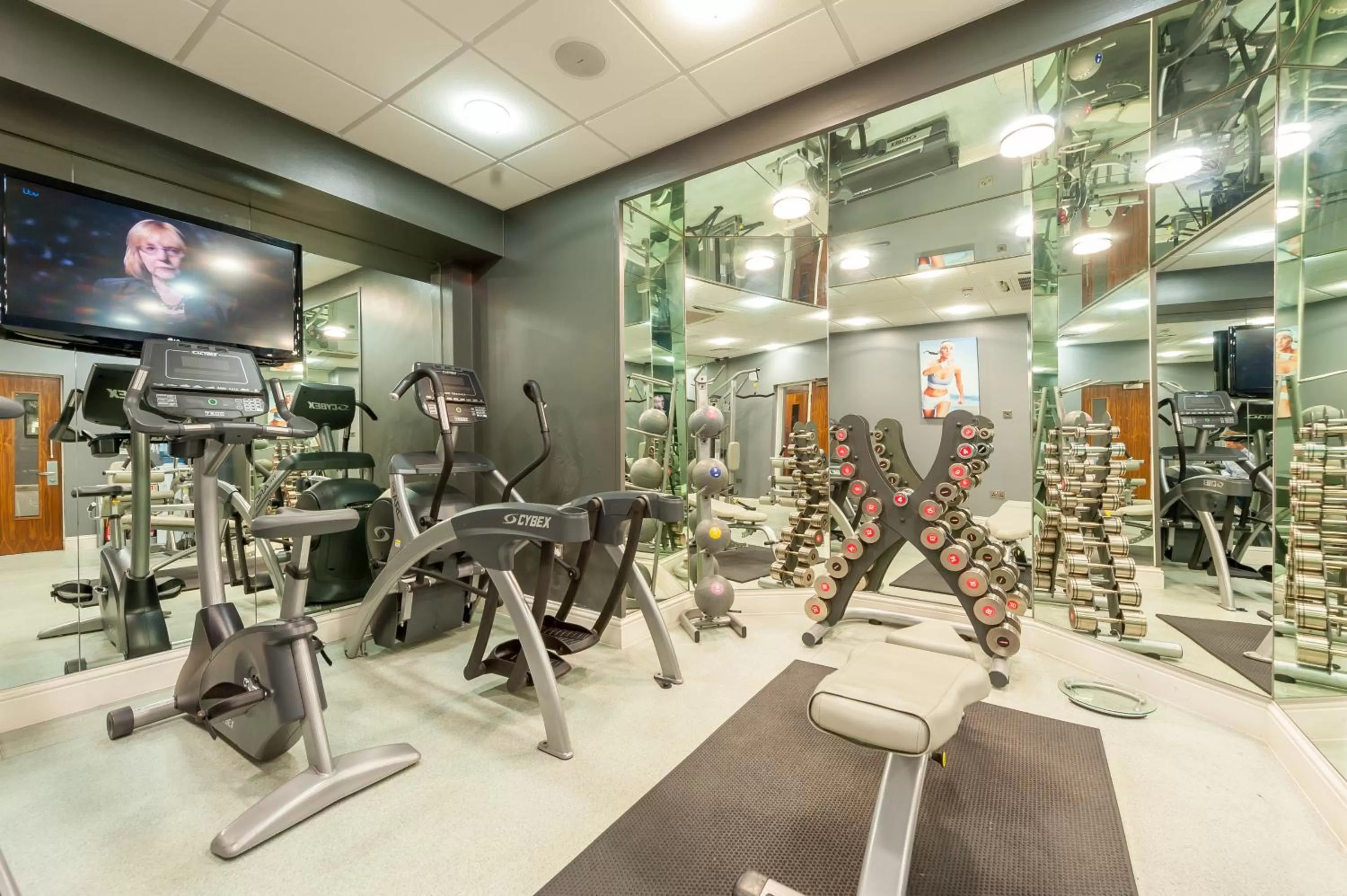 Fitness centre/facilities in Mercure Nottingham City Centre Hotel
