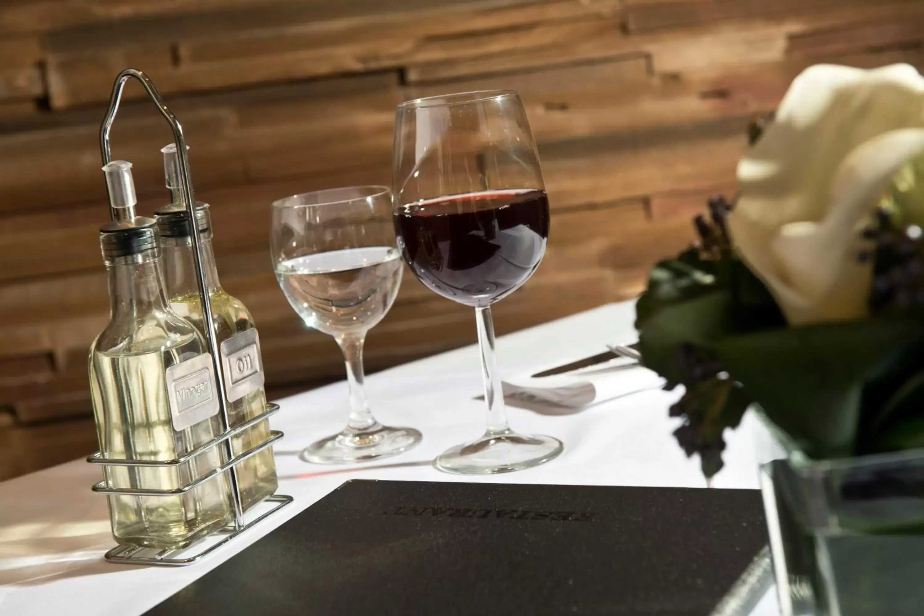 Restaurant/places to eat in Wyndham Hannover Atrium Restaurant/places to eat in Wyndham Hannover Atrium