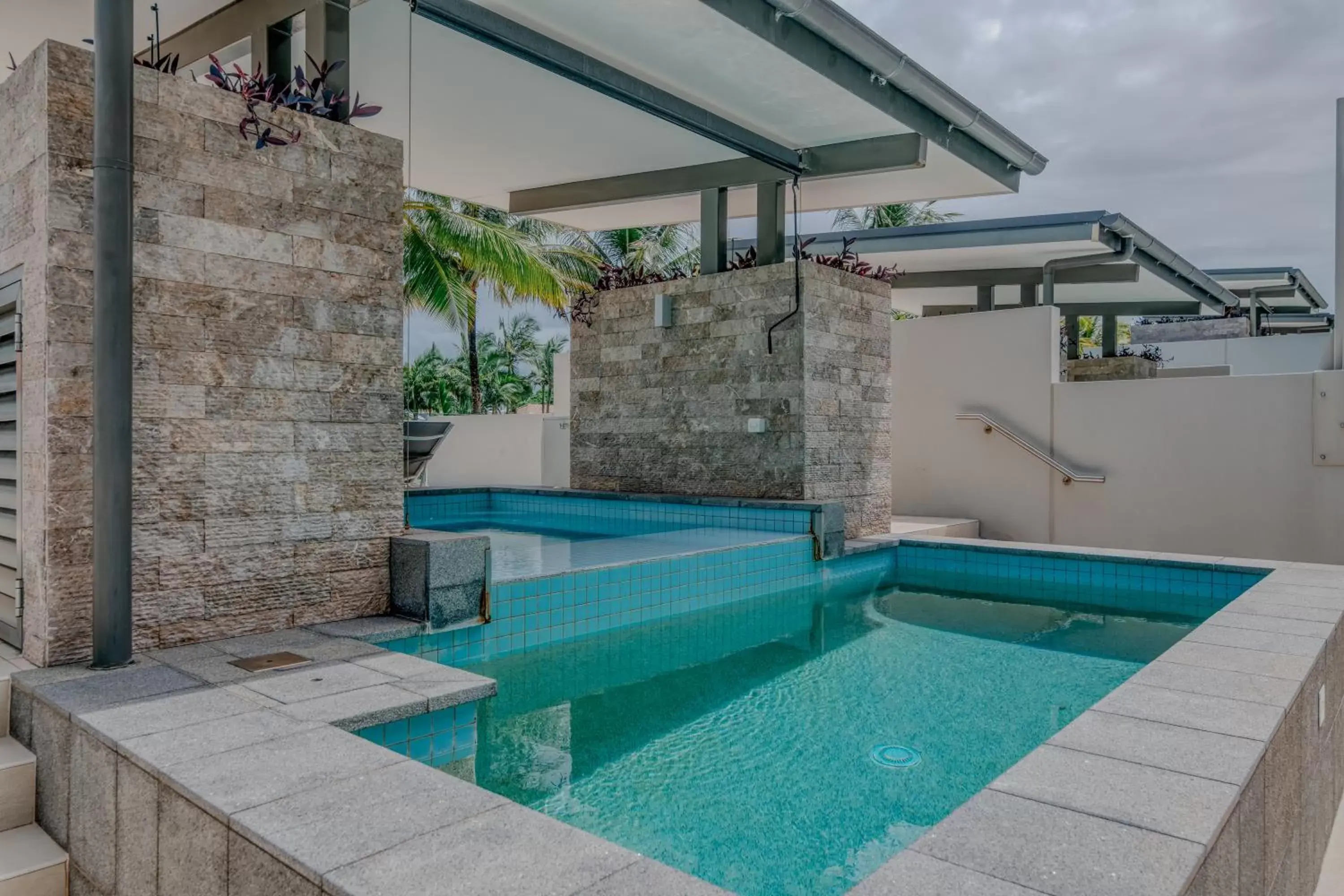 Pool view, Swimming Pool in Coconut Grove