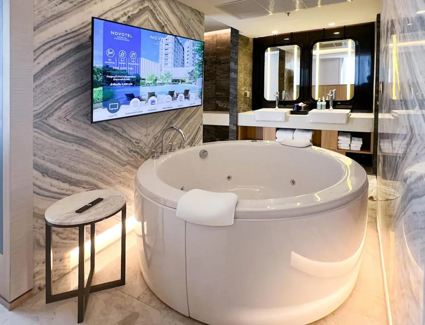 Bath, Bathroom in Novotel Rayong Star Convention Centre