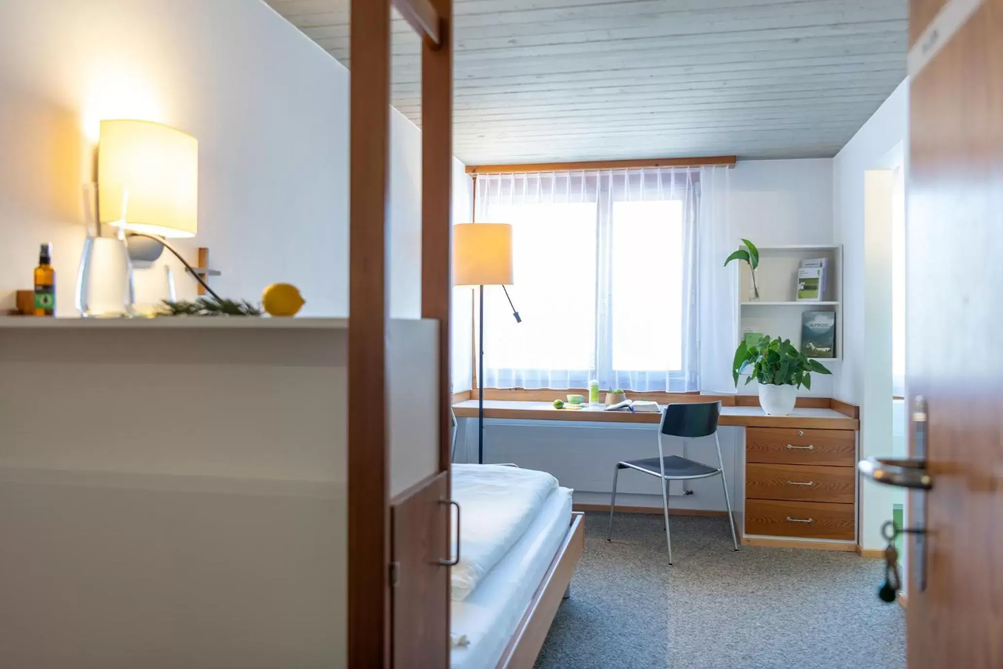 Photo of the whole room, Bathroom in Haus der Begegnung im Kloster Ilanz