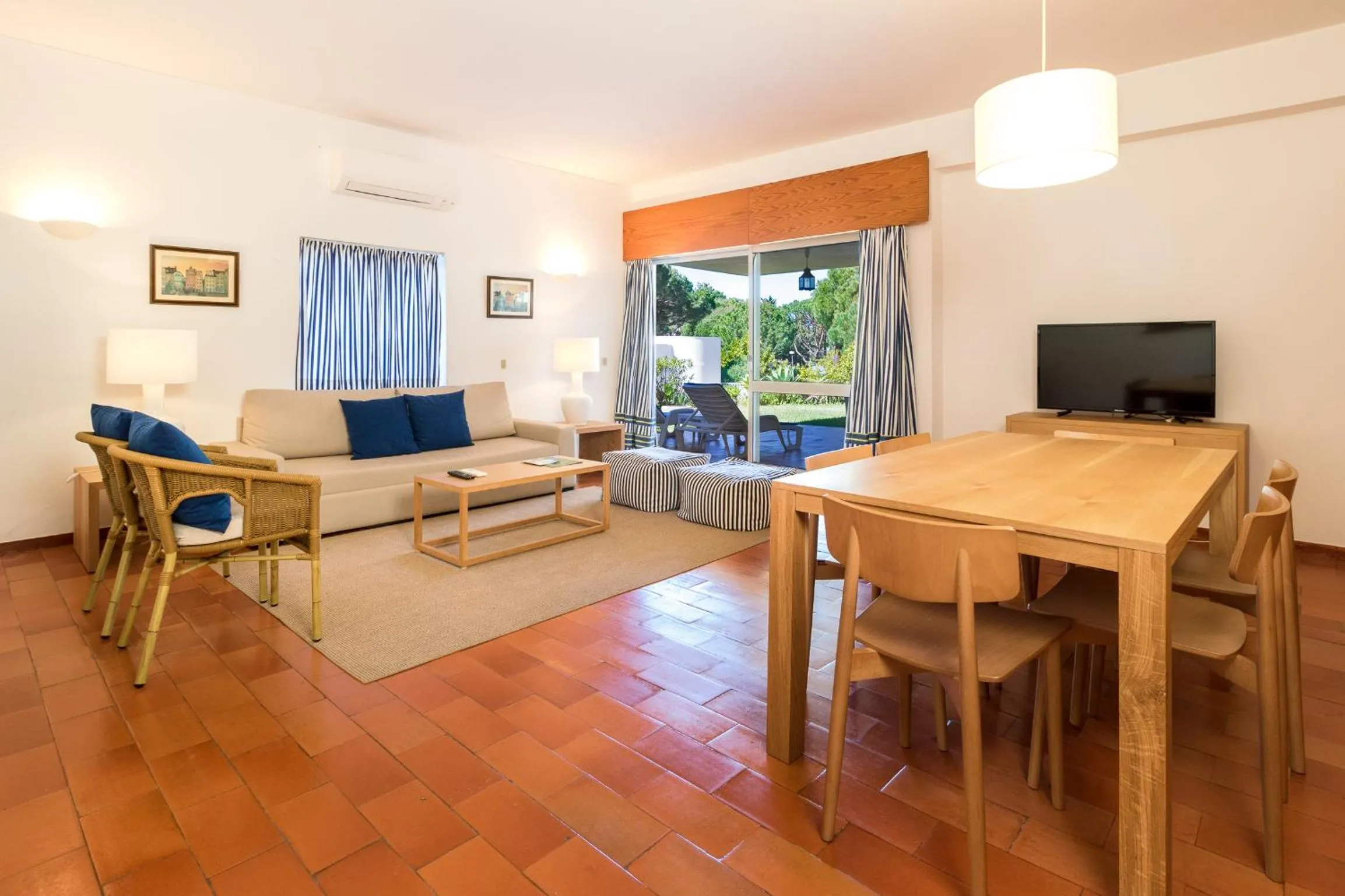 Living room in Apartamentos Turisticos Pinhal Da Marina