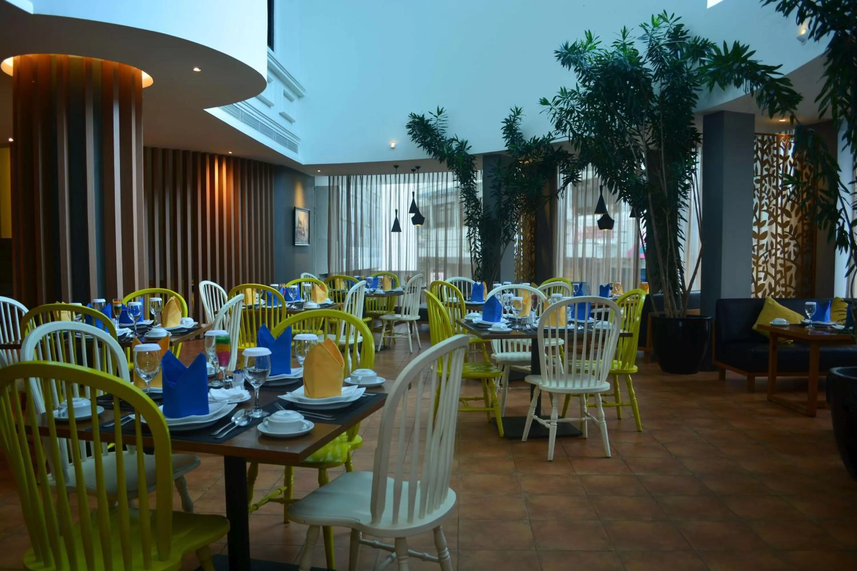 Restaurant/places to eat in Yunna Hotel Lampung