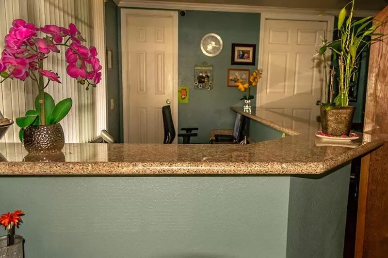 Lobby/Reception in Maple Leaf Motel