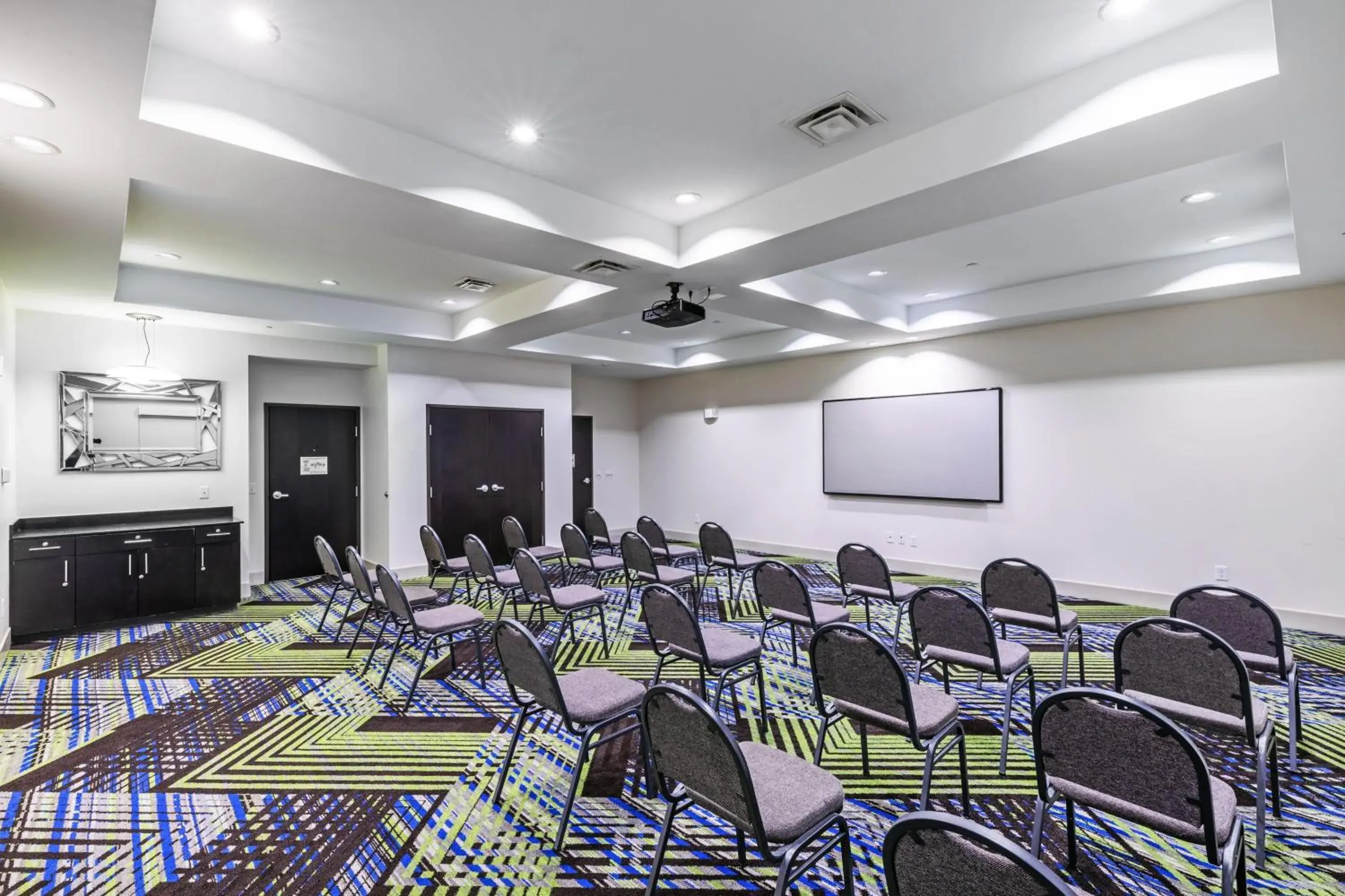 Meeting/conference room in Holiday Inn Express & Suites Austin NW – Lakeway, an IHG Hotel