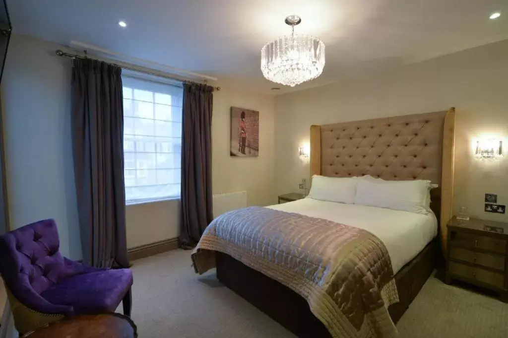 Superior King Room in The George at Backwell