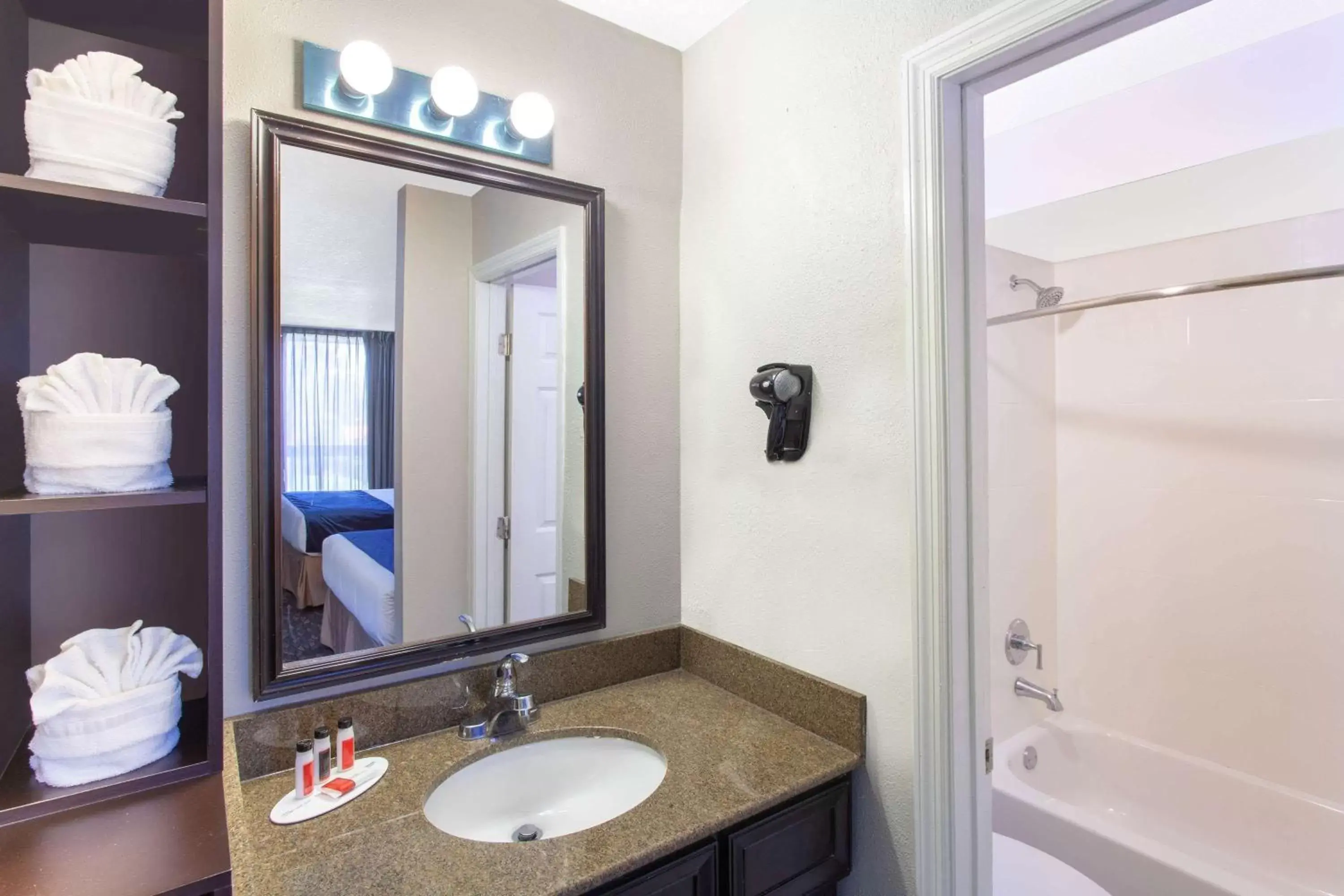 Bathroom in Grand Hotel Orlando at Universal Blvd