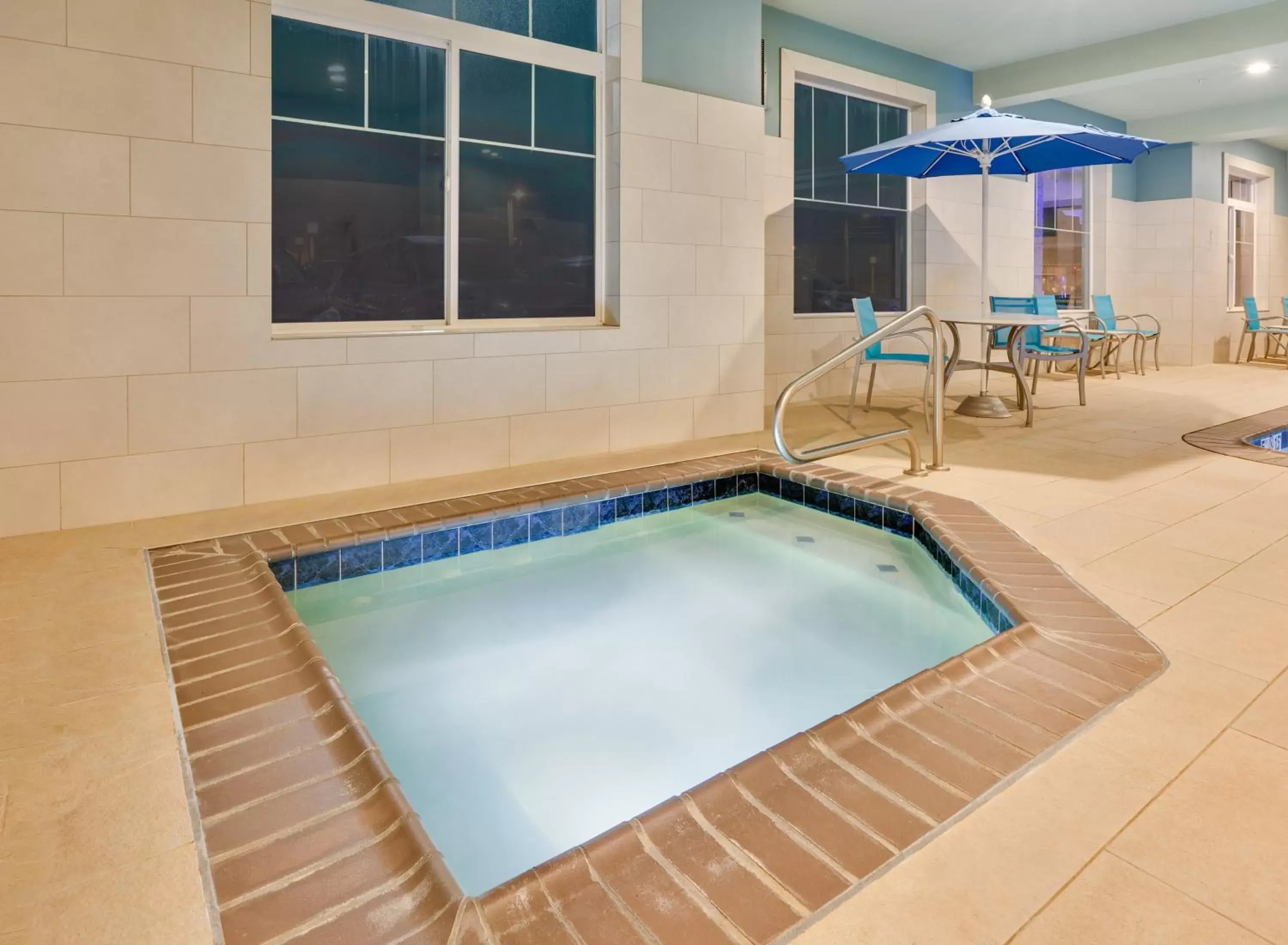 Swimming Pool in Holiday Inn Express Hotel & Suites Seaside Convention Center, an IHG Hotel