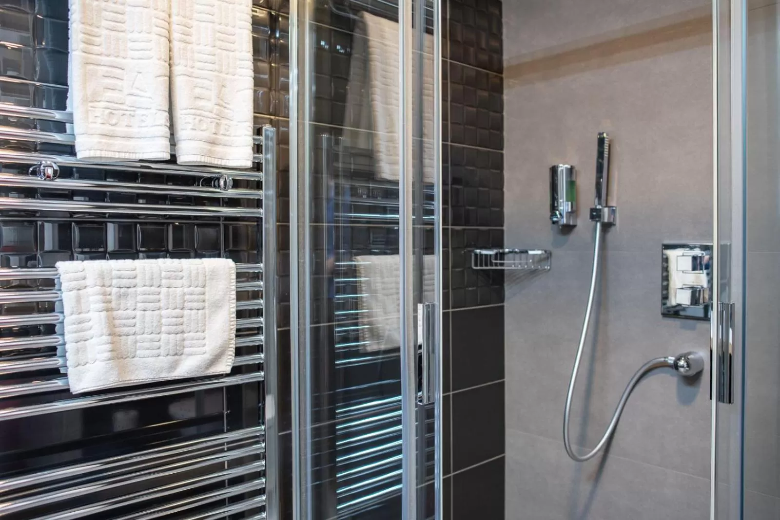 Bathroom in Hotel TAMMEL