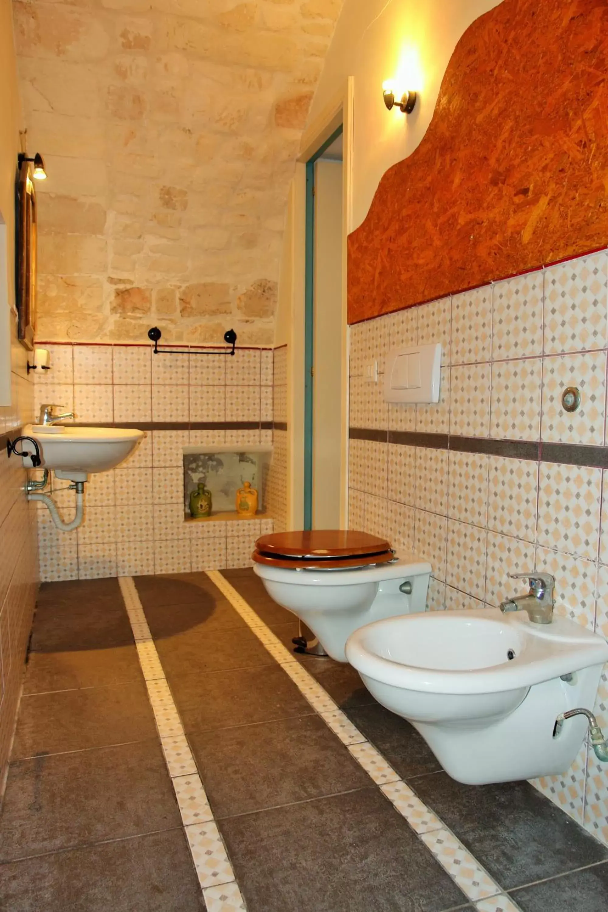 Bathroom in Vinciucci