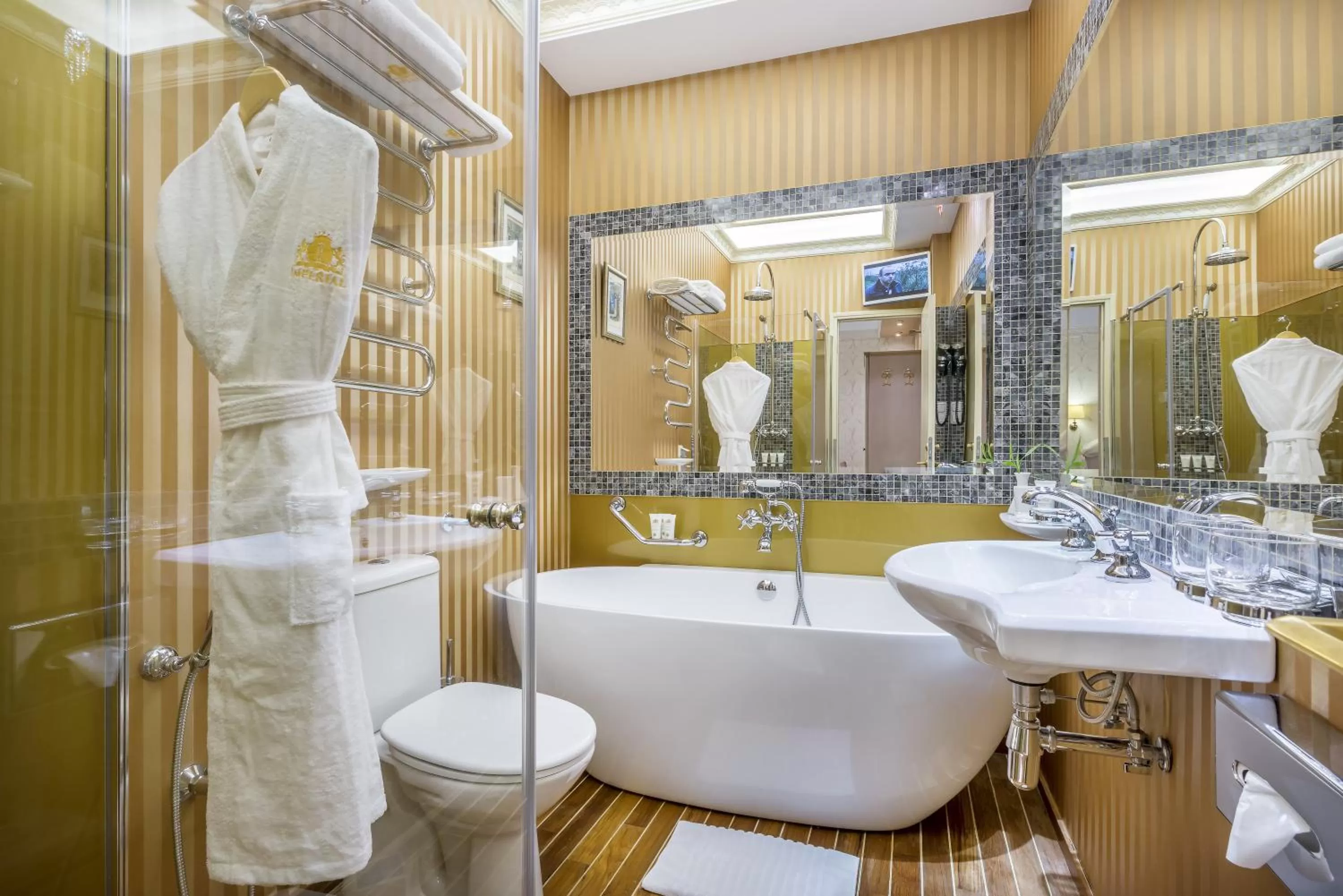 Bathroom in Imperial Hotel & Restaurant