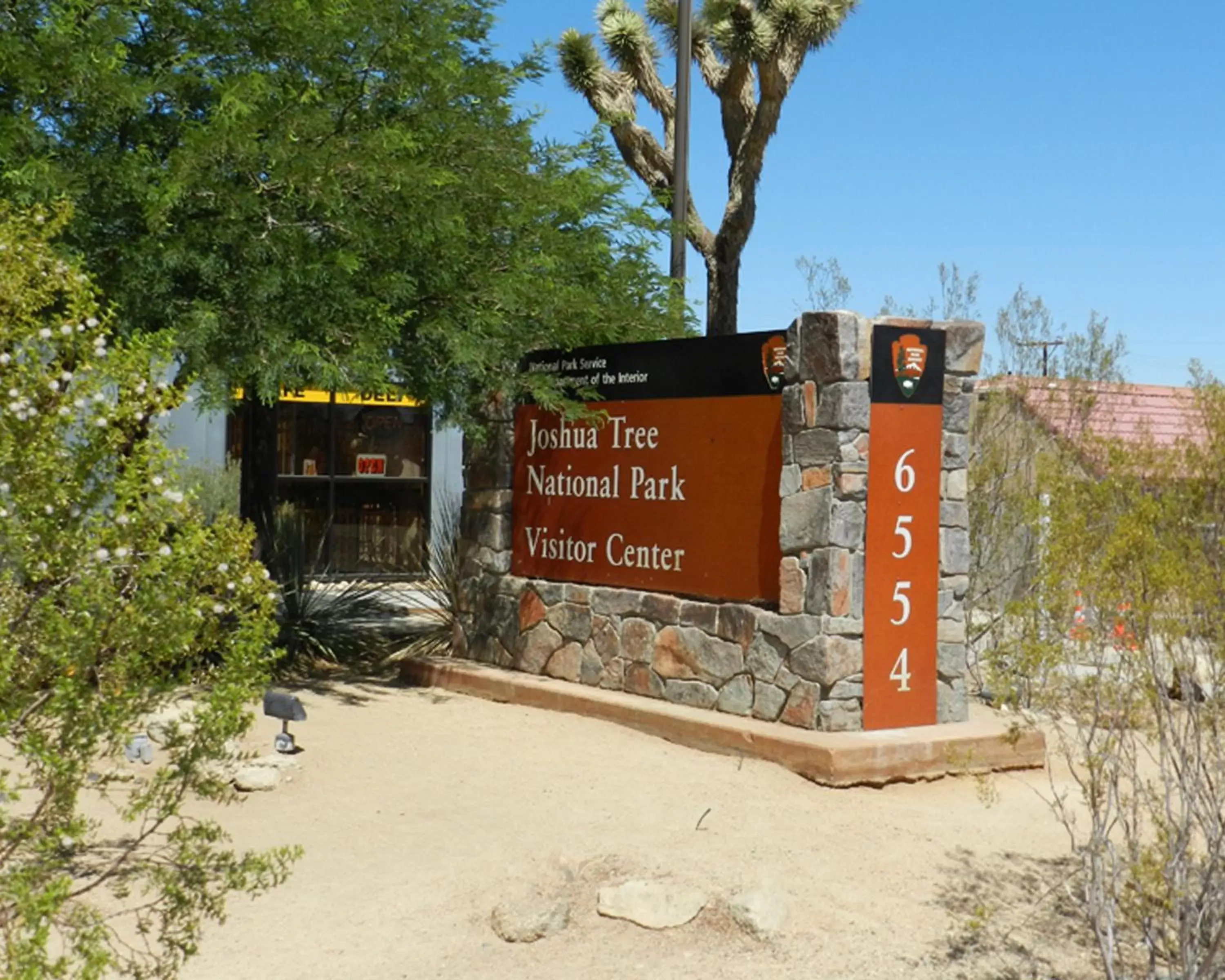 Area and facilities, Property Logo/Sign in High Desert Motel Joshua Tree National Park