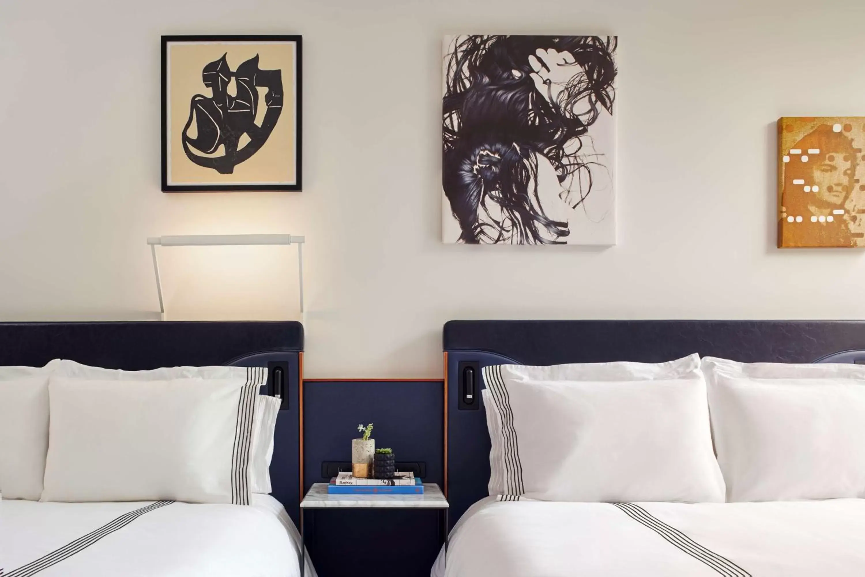 Photo of the whole room, Bed in Thompson Seattle, by Hyatt Photo of the whole room, Bed in Thompson Seattle, by Hyatt