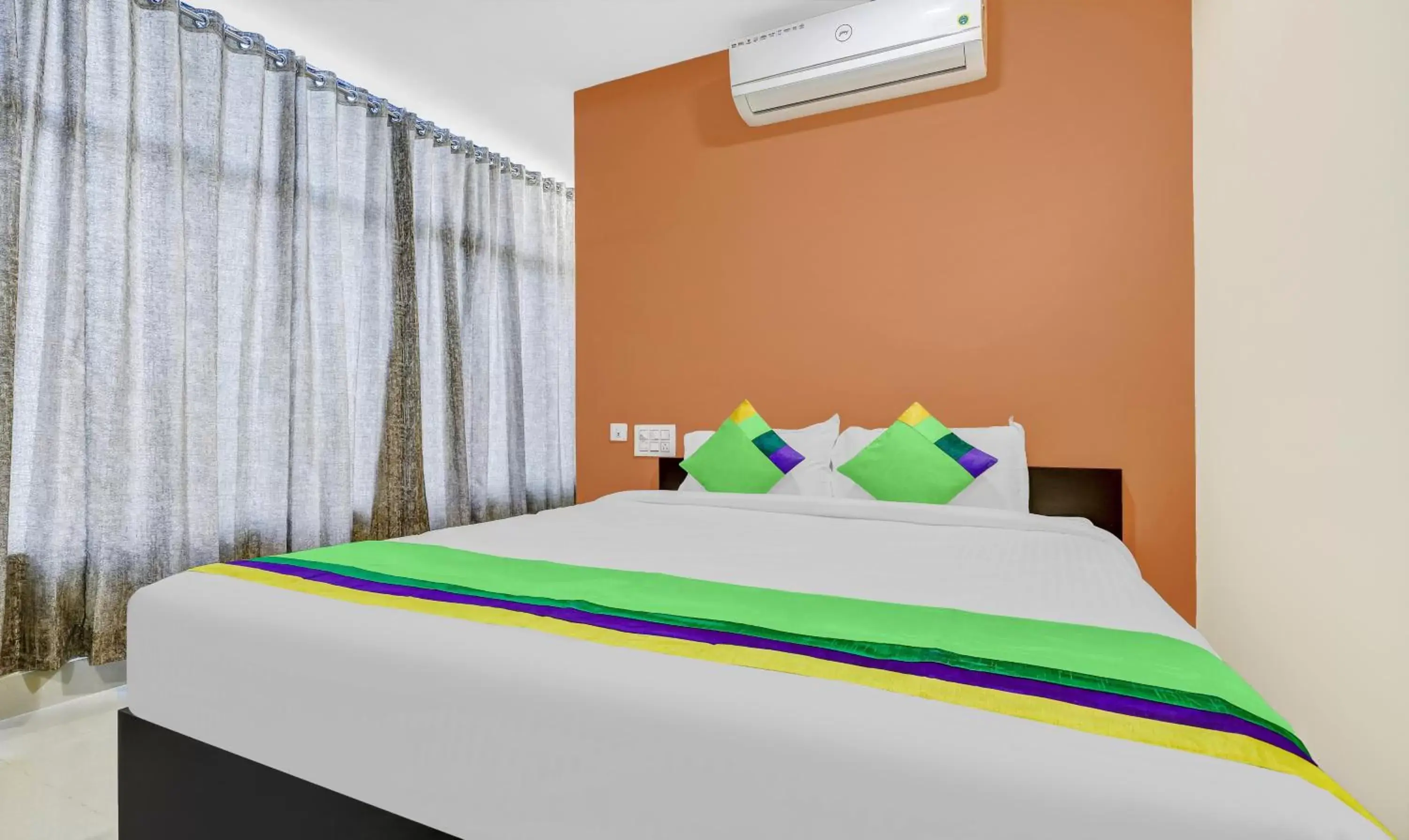 Bedroom, Bed in Treebo Hotel Mobi VIP Airport Bedroom, Bed in Treebo Hotel Mobi VIP Airport