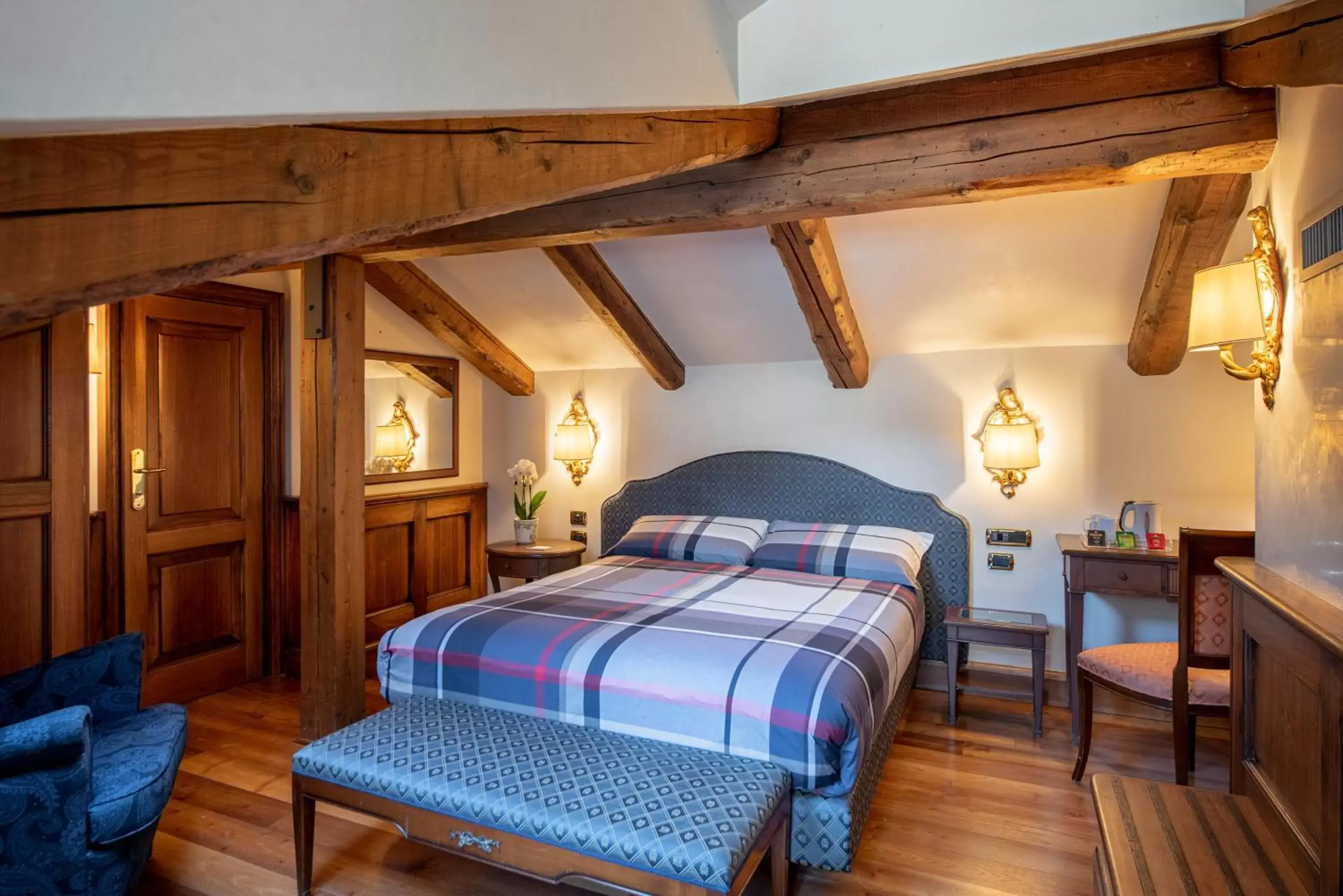 Bedroom, Bed in Hotel Montecarlo