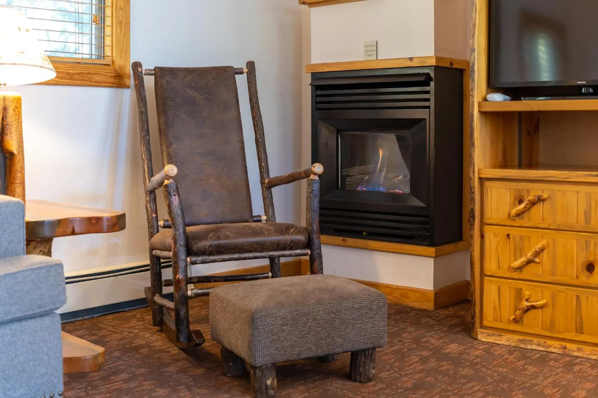 Seating Area in Red Wolf Lakeside Lodge