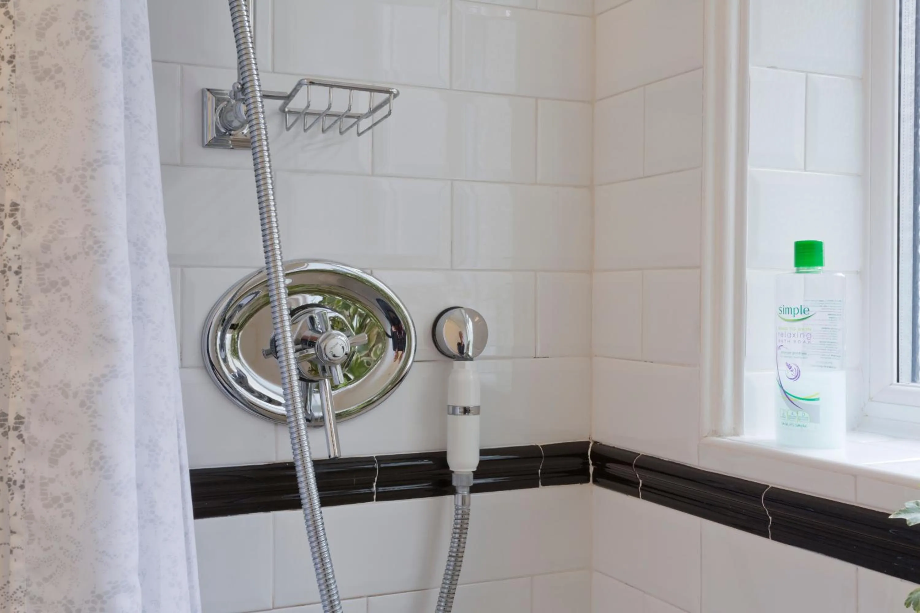 Bathroom in Poplar House Serviced Apartments