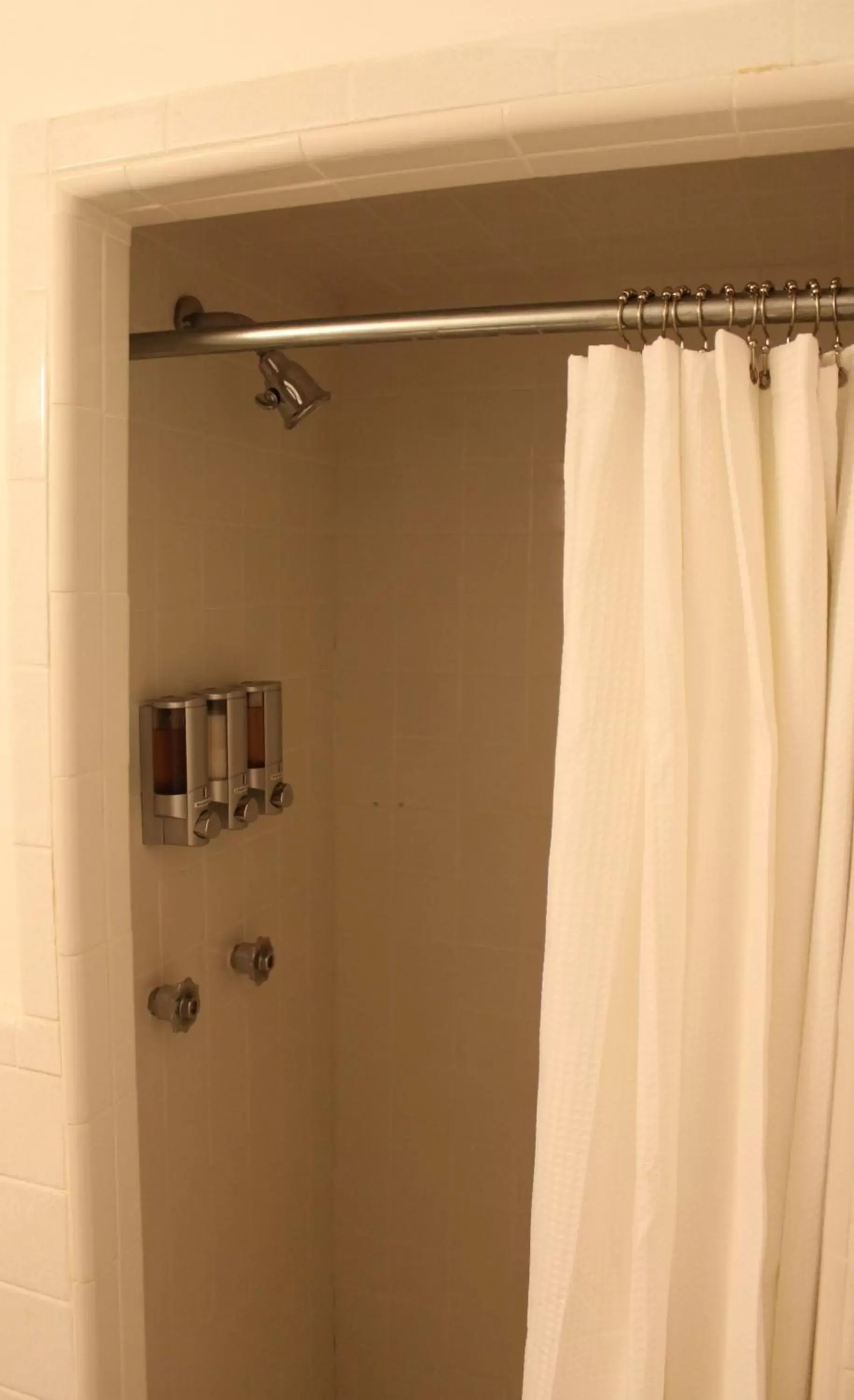 Bathroom in Catskill Seasons Inn