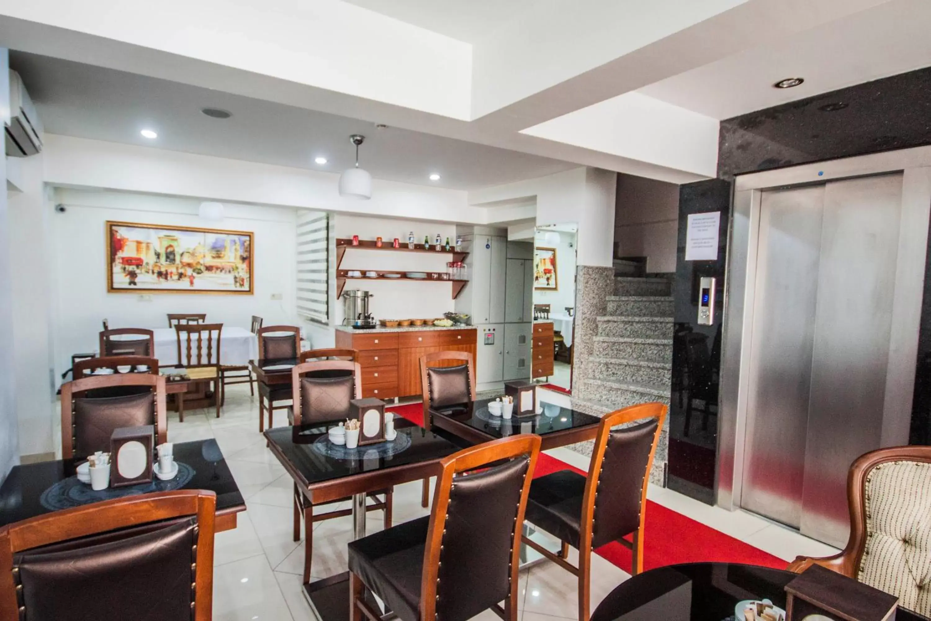 Dining area, Restaurant/Places to Eat in Mint Residence Taksim