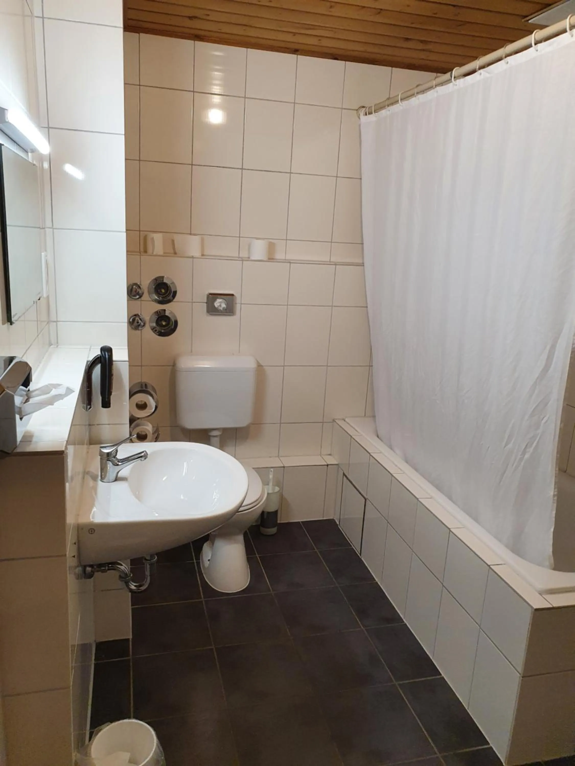 Toilet in Pension Seibel