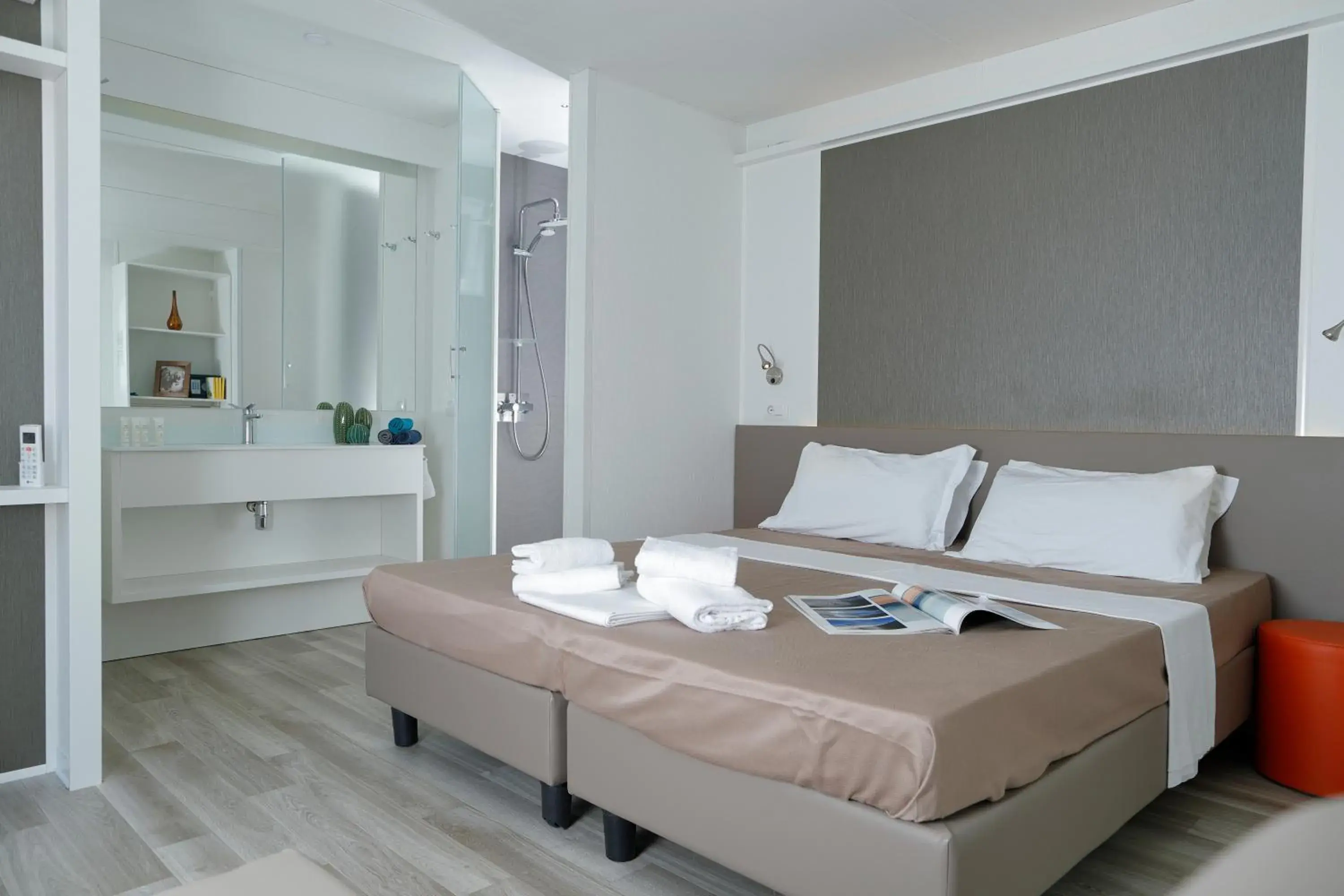 Superior Bungalow in hu Roma Camping In Town Superior Bungalow in hu Roma Camping In Town