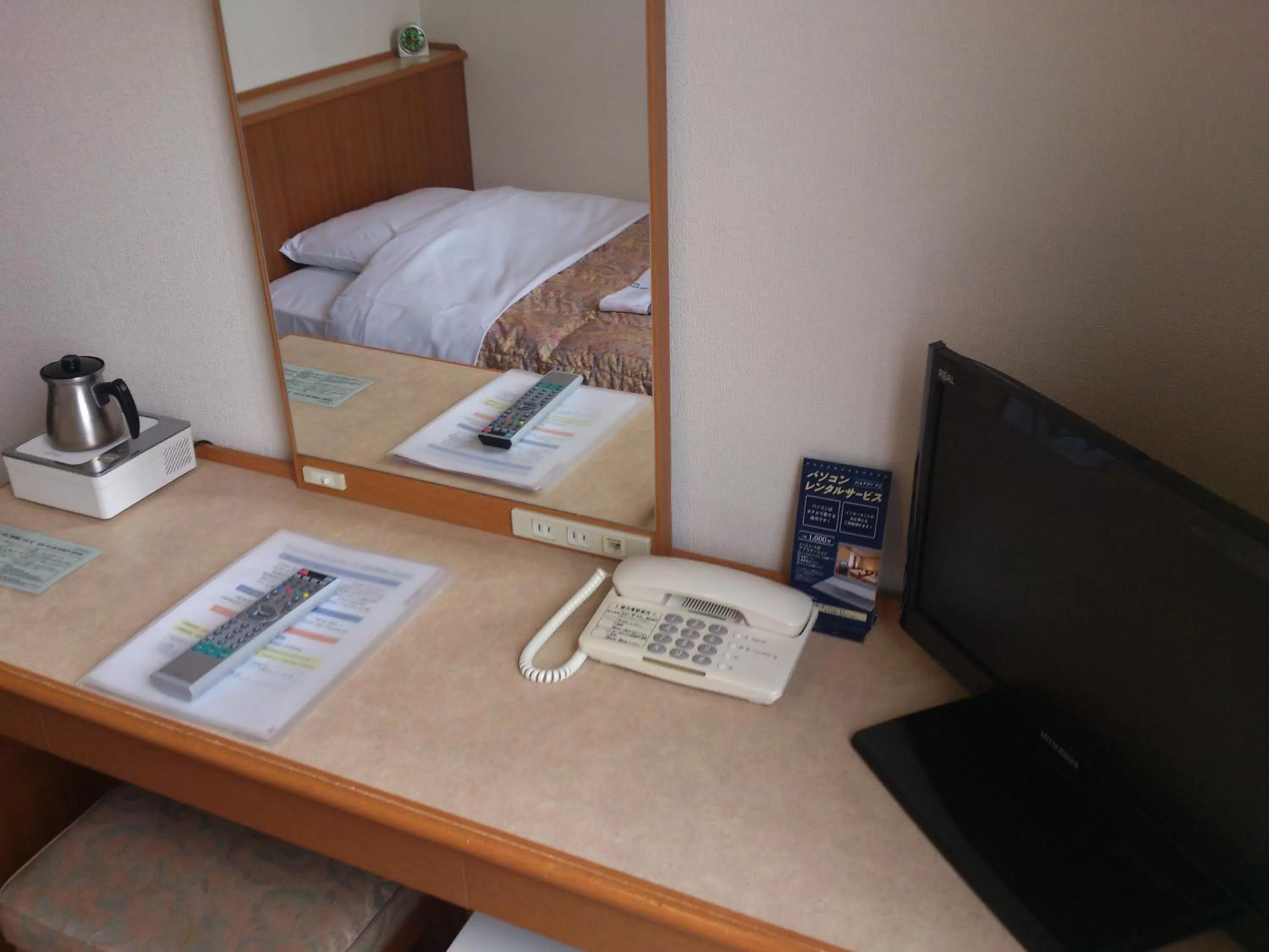 Decorative detail, Bed in Hotel Kajiwara