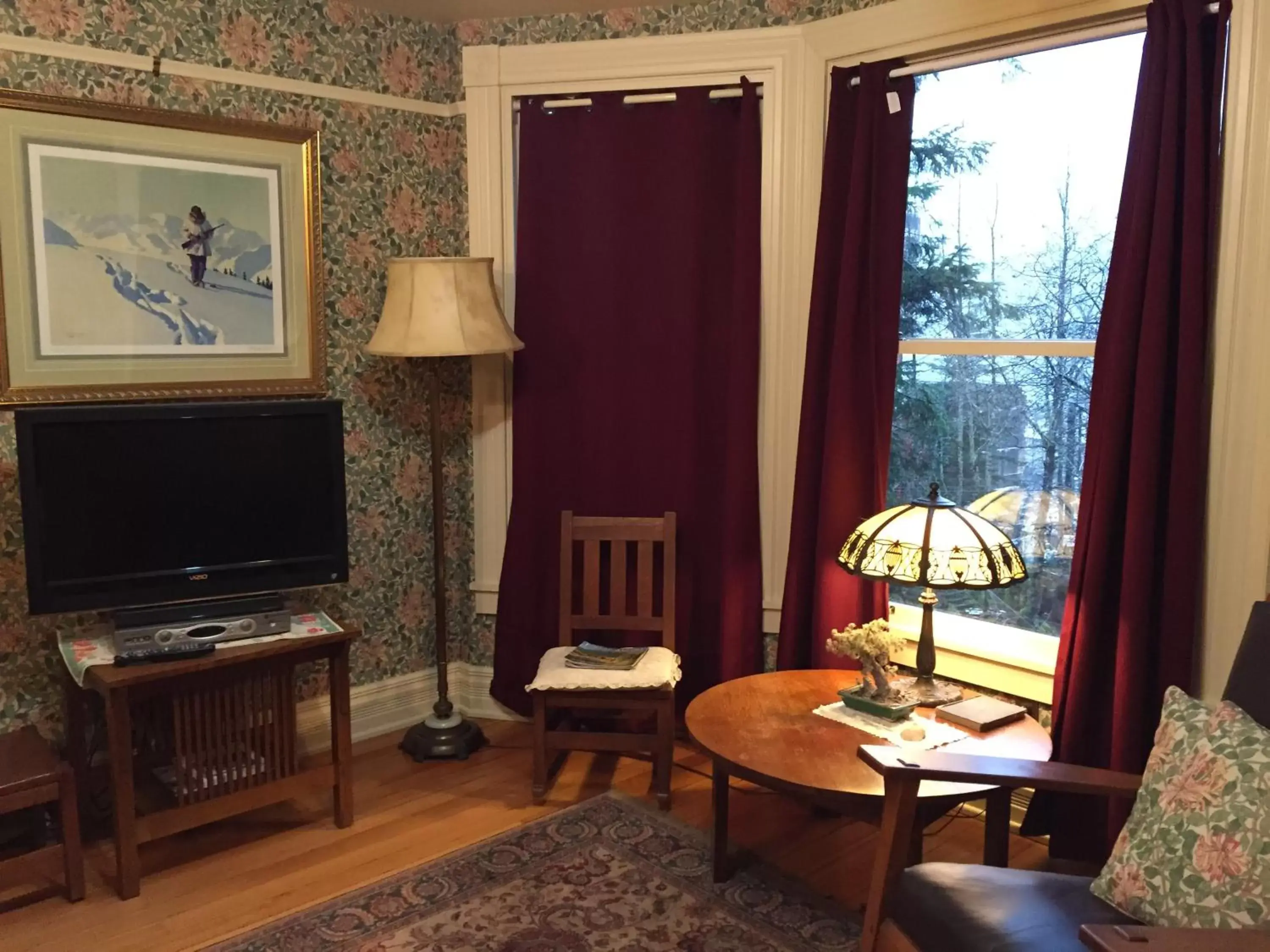 Seating Area in Alaska's Capital Inn Bed and Breakfast