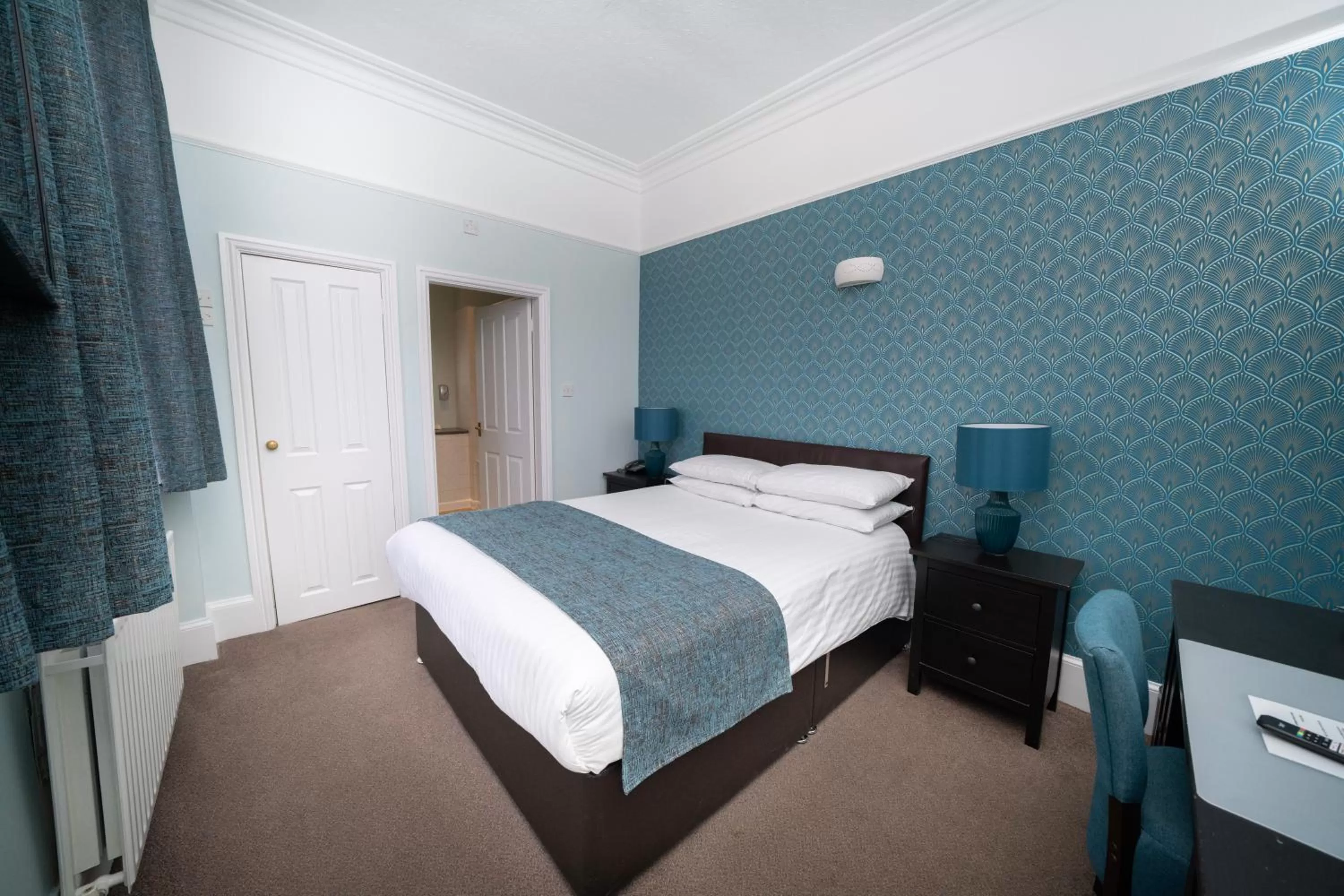 Bedroom, Bed in The Angel Hotel