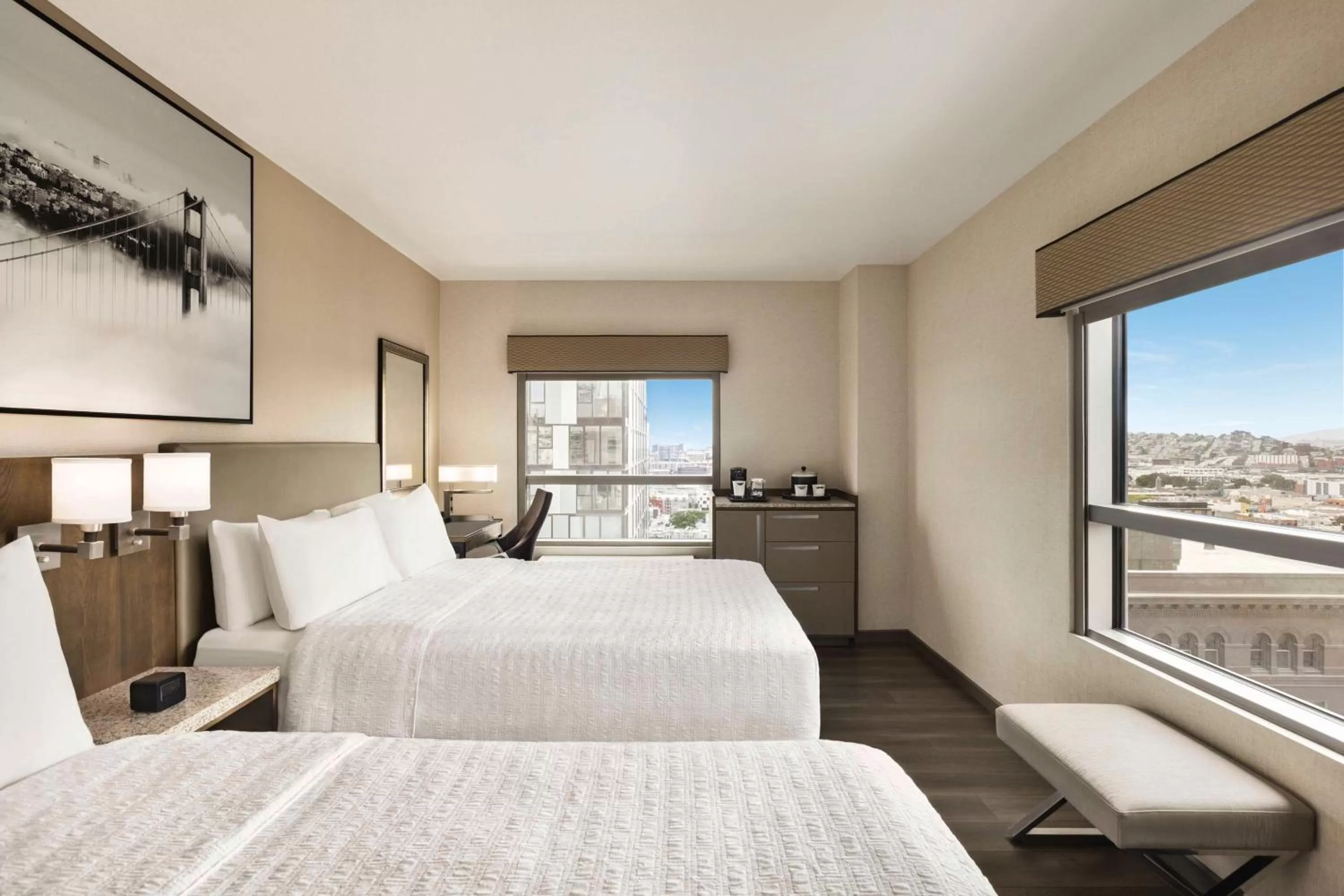 Bedroom in Hampton Inn San Francisco Downtown/Convention Center